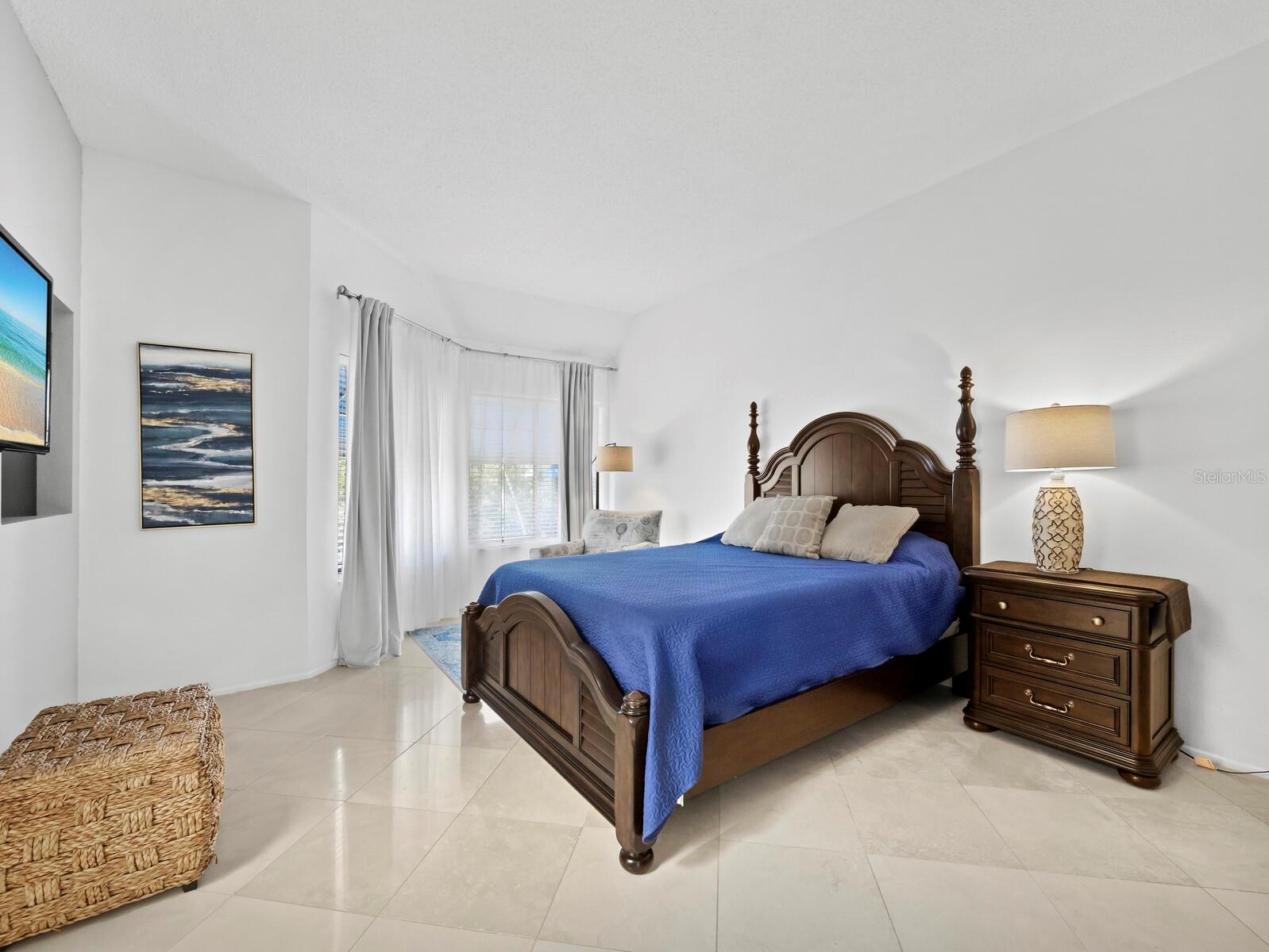 1906 HARBOURSIDE DR #303