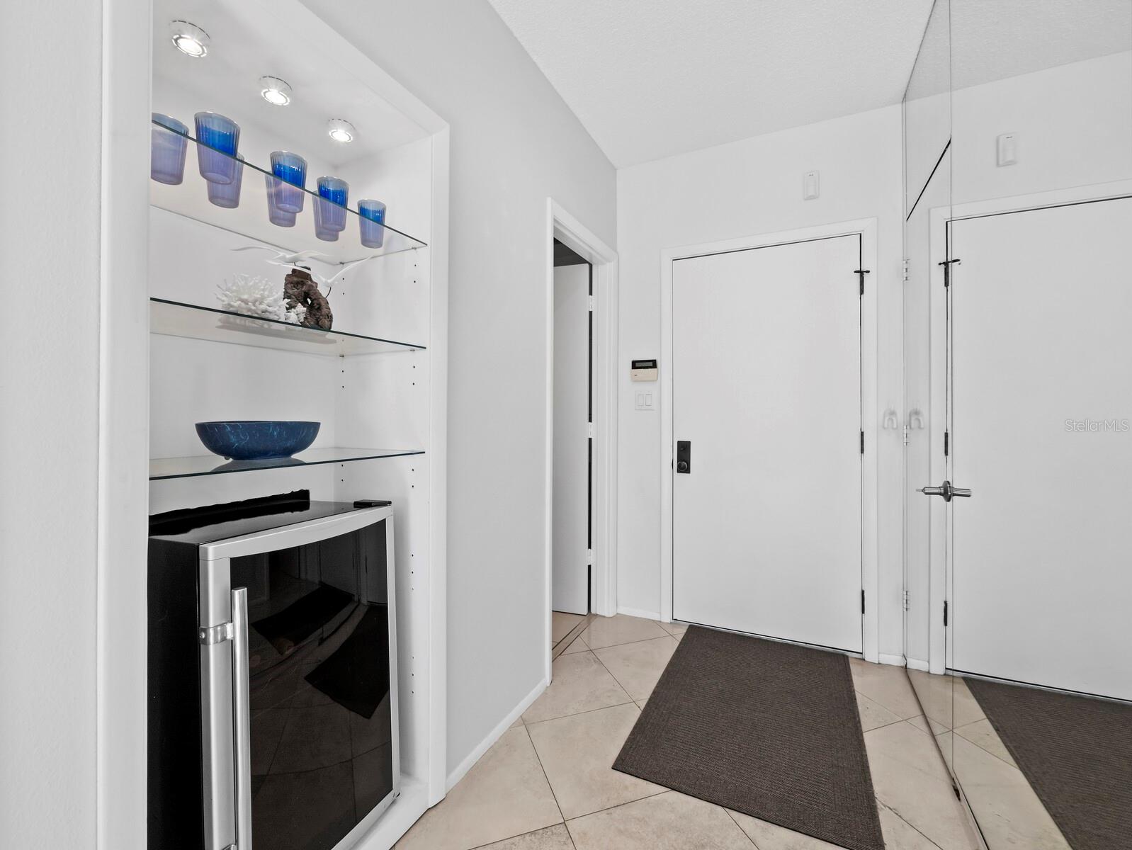1906 HARBOURSIDE DR #303