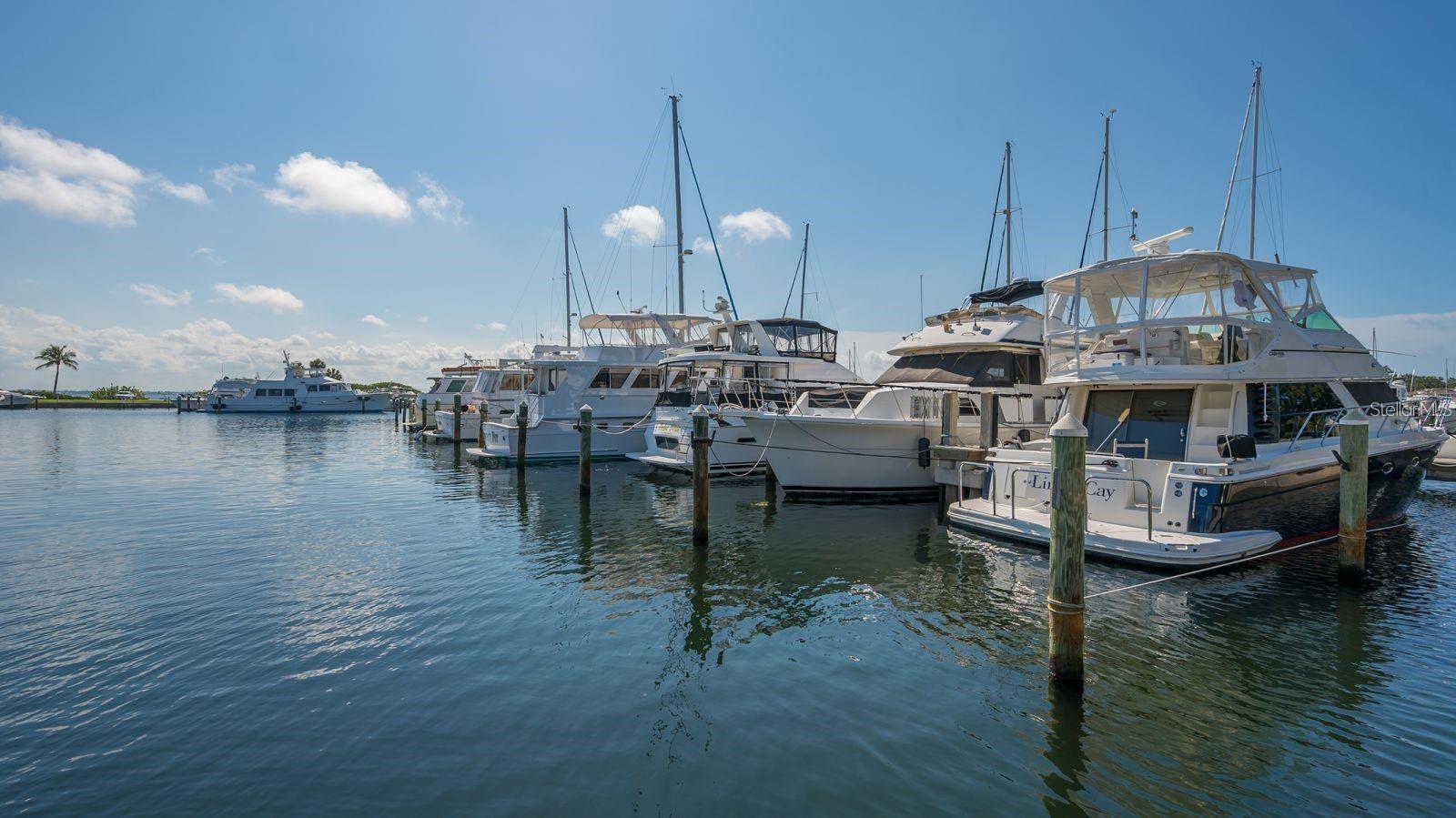 1075 GULF OF MEXICO DR #205