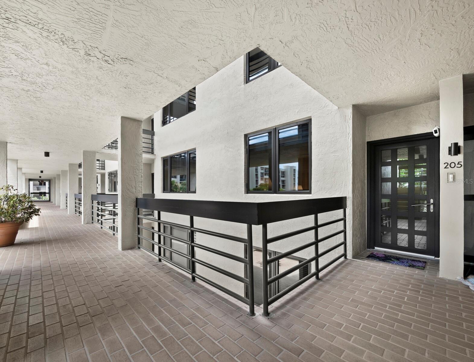 1075 GULF OF MEXICO DR #205