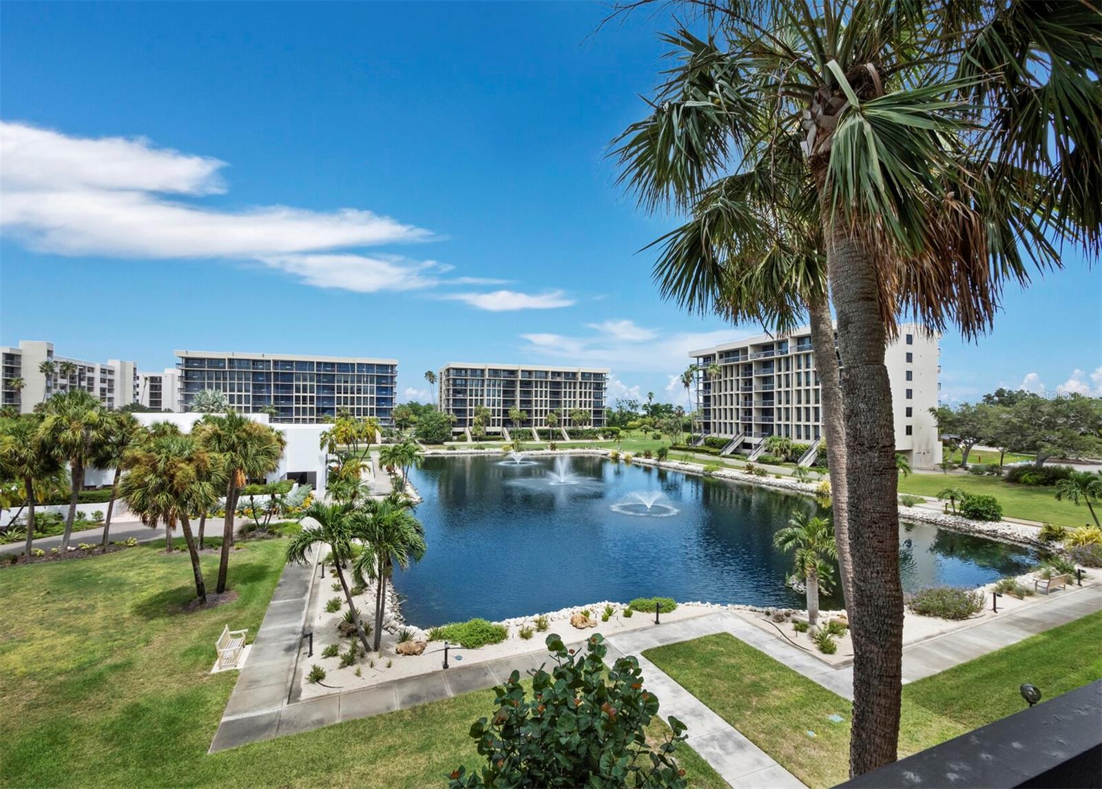 1075 GULF OF MEXICO DR #205