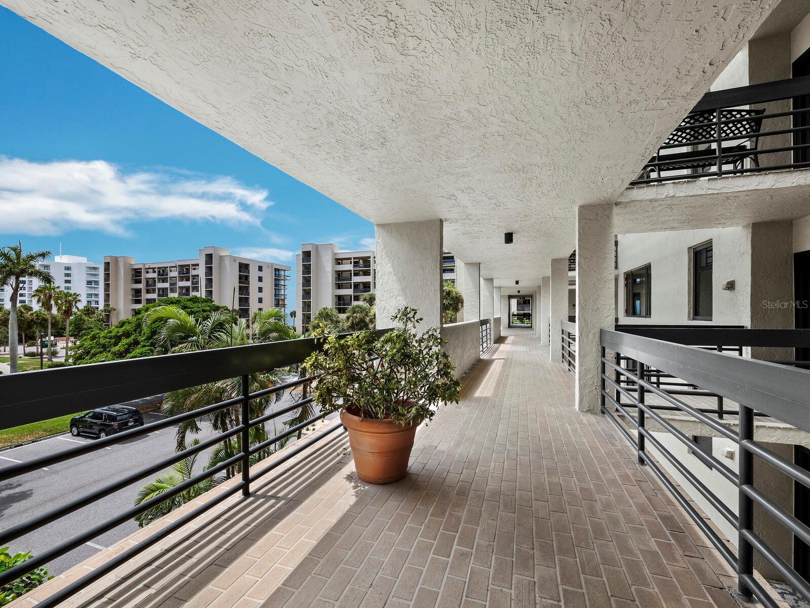 1075 GULF OF MEXICO DR #205