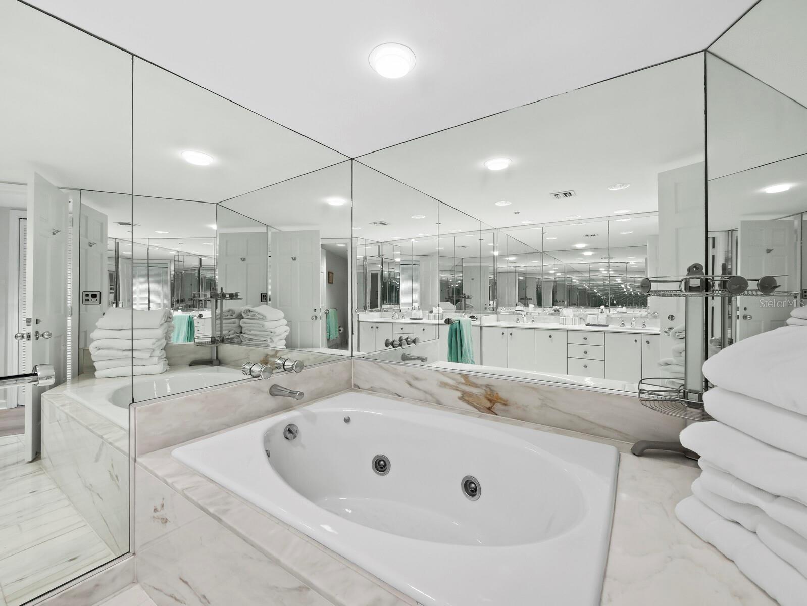 775 LONGBOAT CLUB RD #405