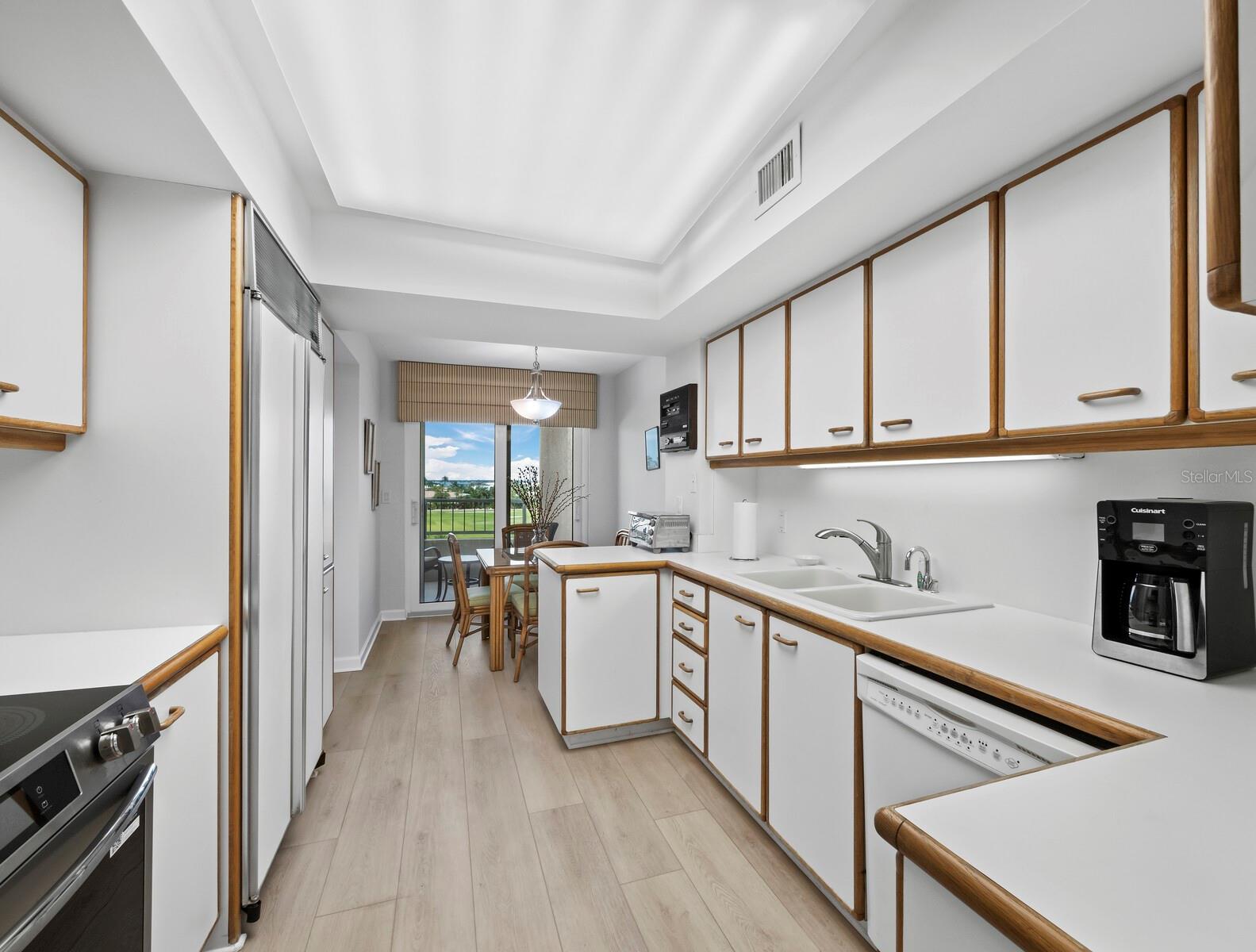775 LONGBOAT CLUB RD #405