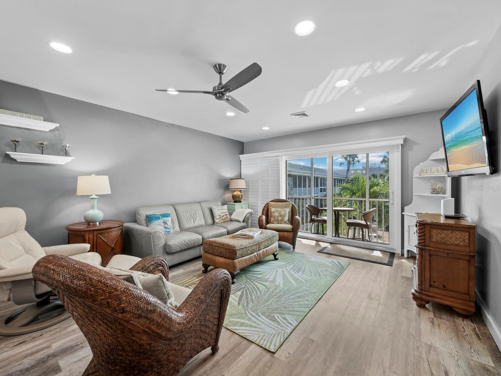 500 S WASHINGTON DR #19B