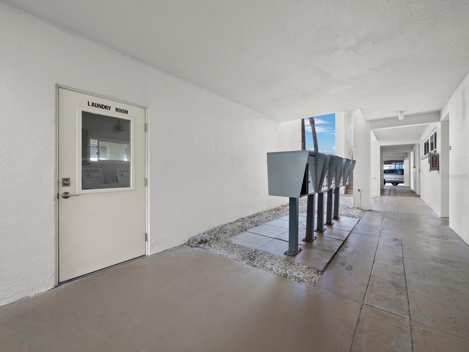500 S WASHINGTON DR #19B