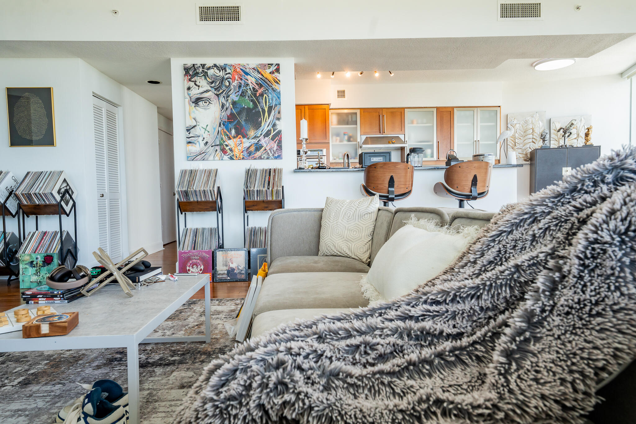 111 SE 8th Avenue