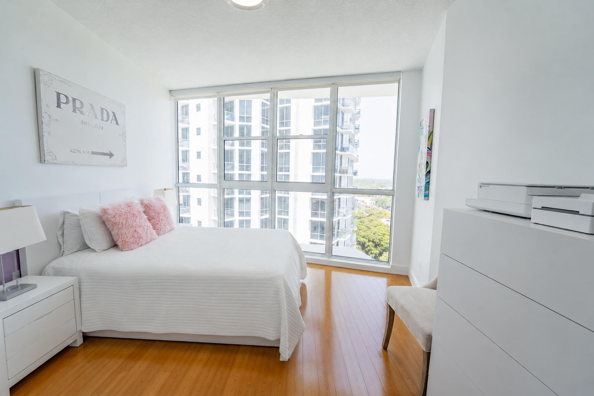 111 SE 8th Avenue