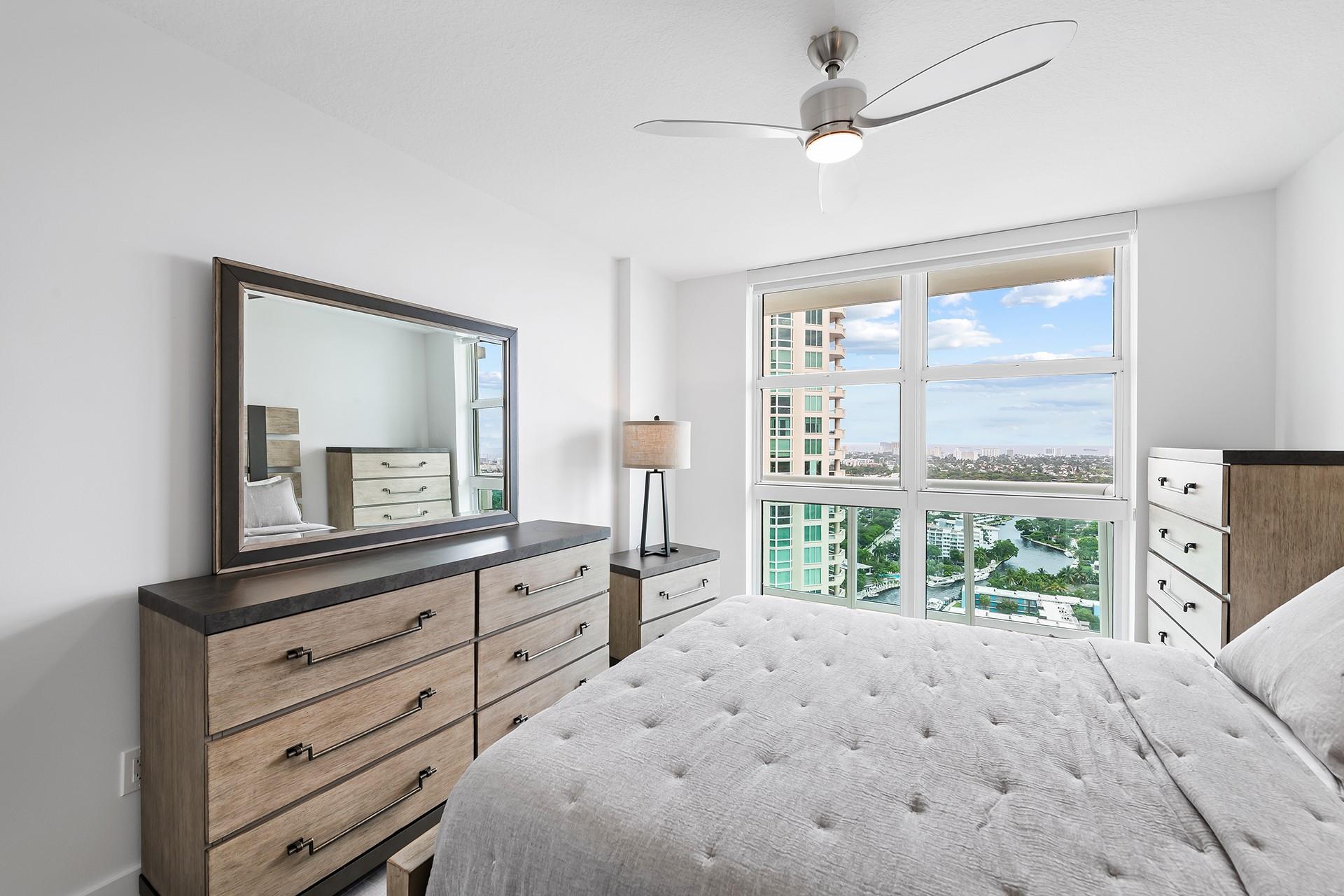 347 N New River Dr 2902