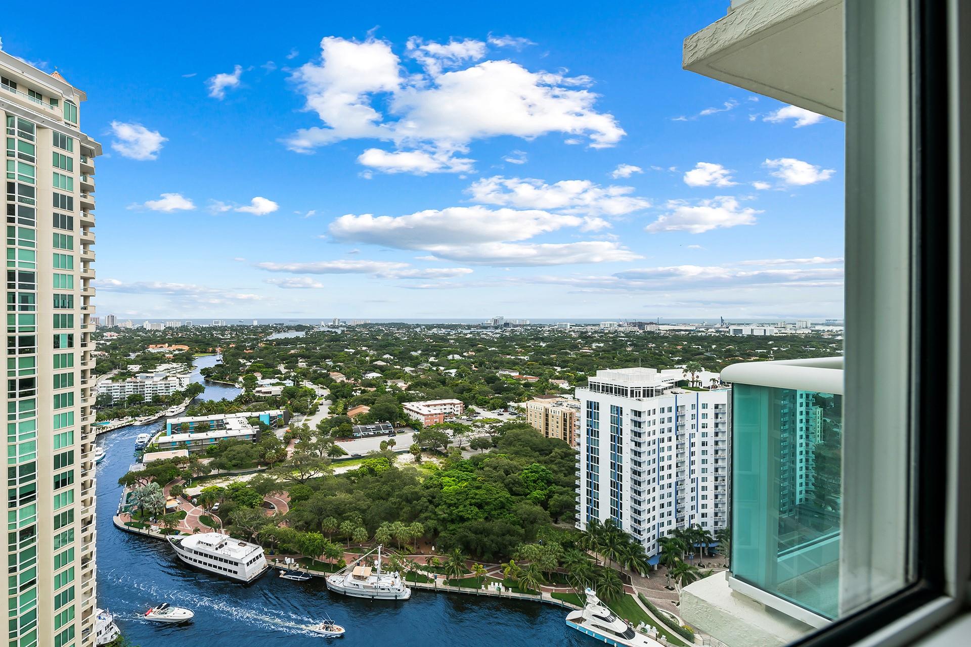 347 N New River Dr 2902