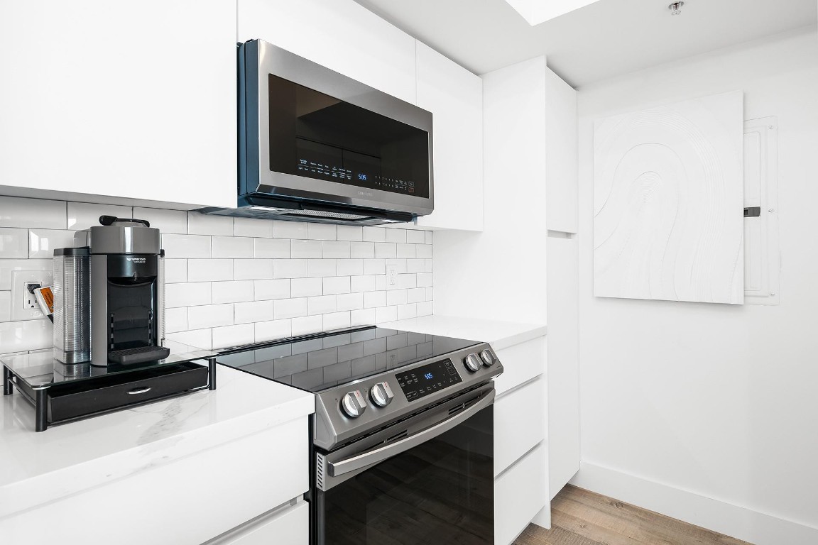 347 N New River Dr 2902