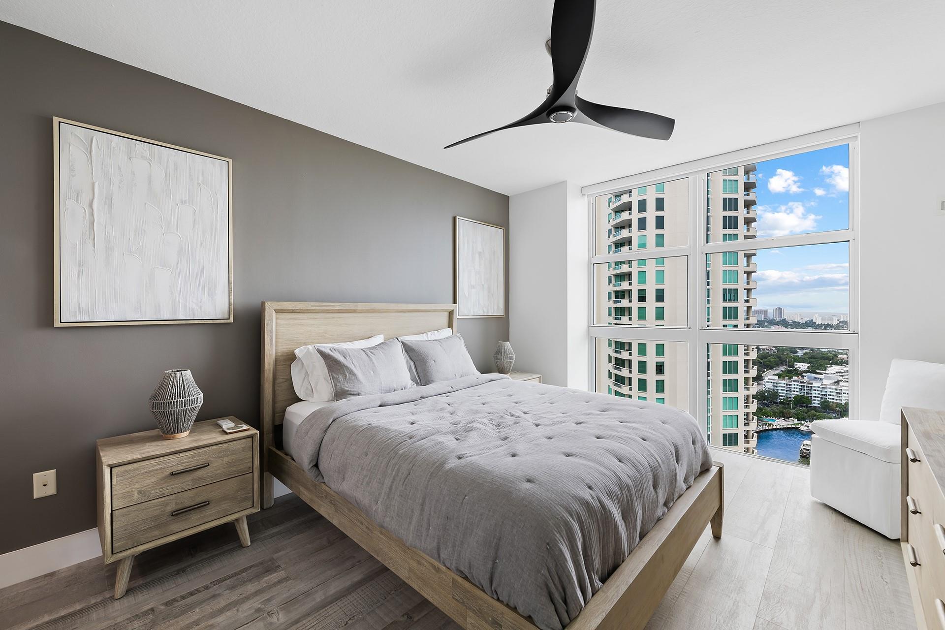 347 N New River Dr 2902