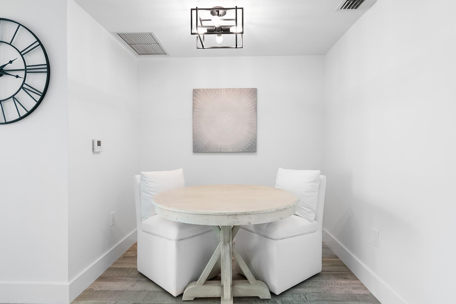 347 N New River Dr 2902