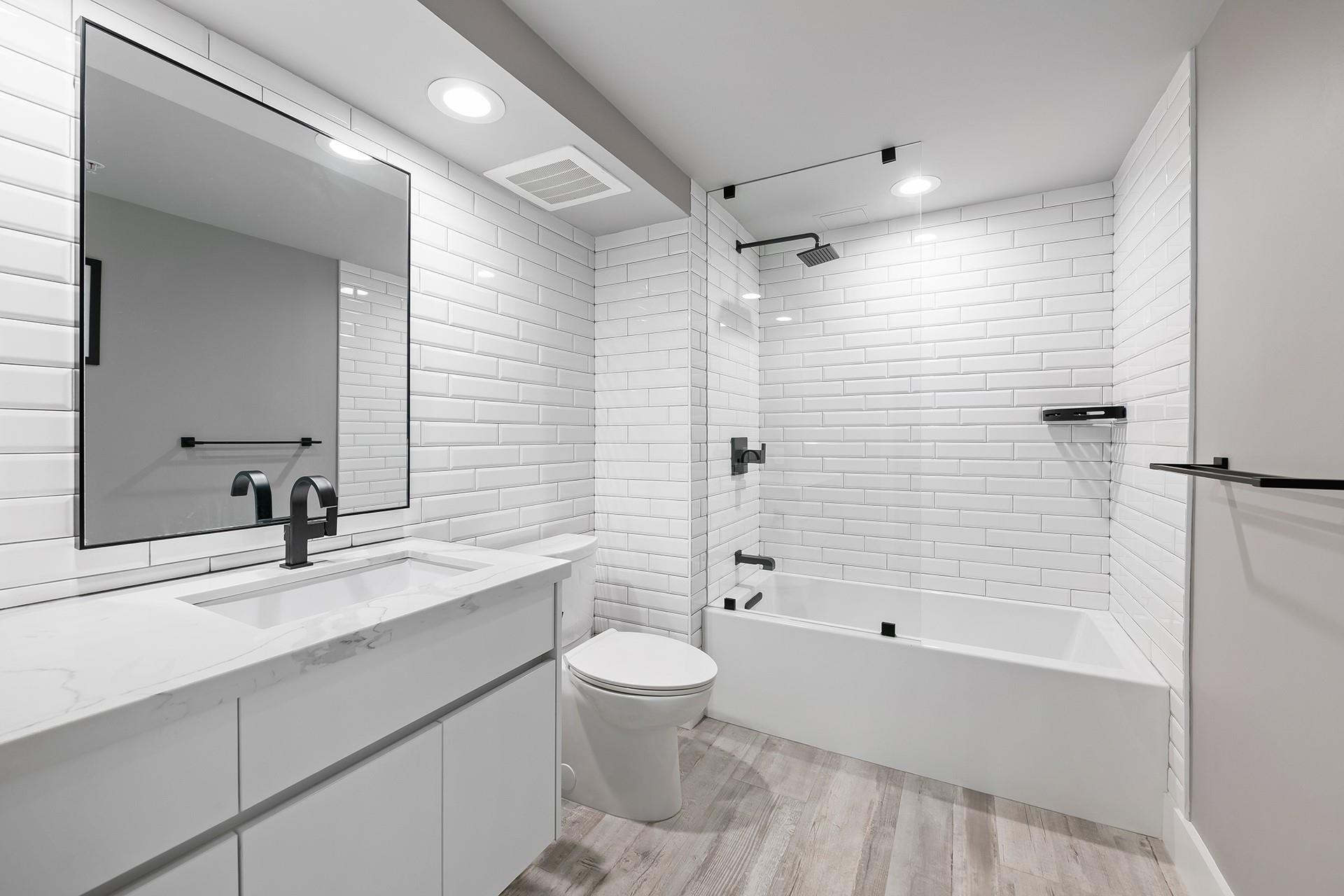 347 N New River Dr 2902