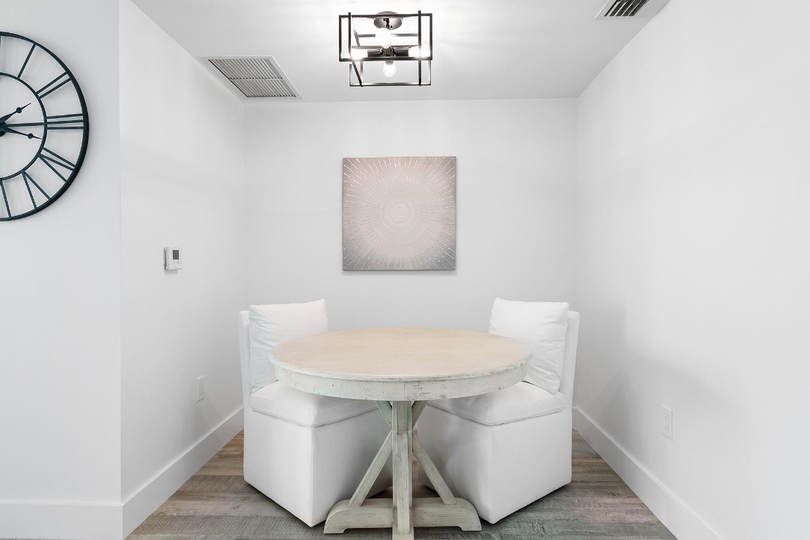 347 N New River Dr 2902