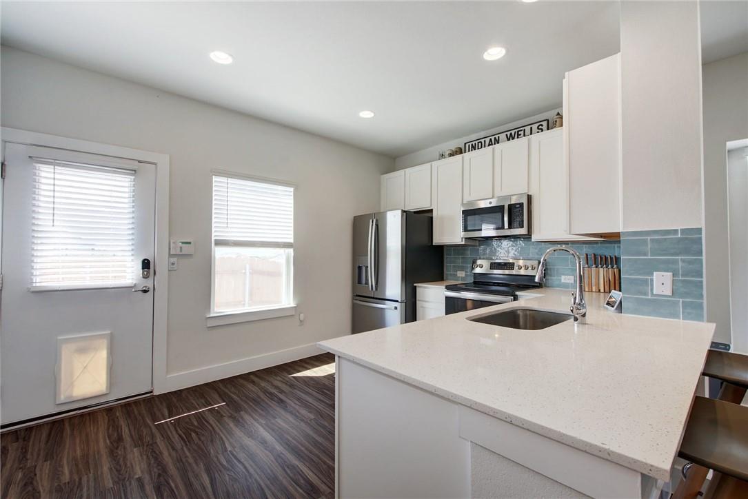 9615 Morning Iris DR