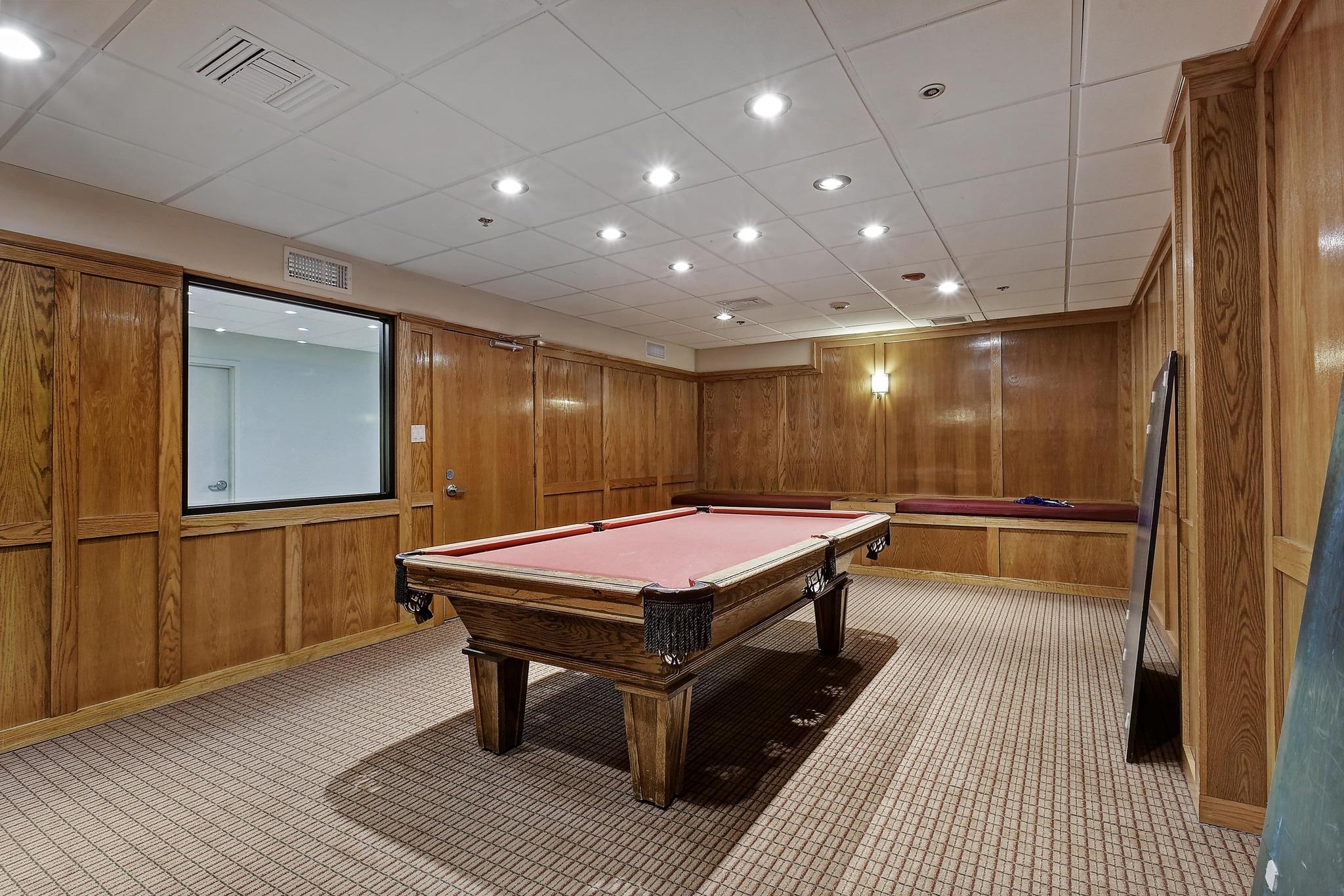 40 N Interstate 35 Unit: 7D4