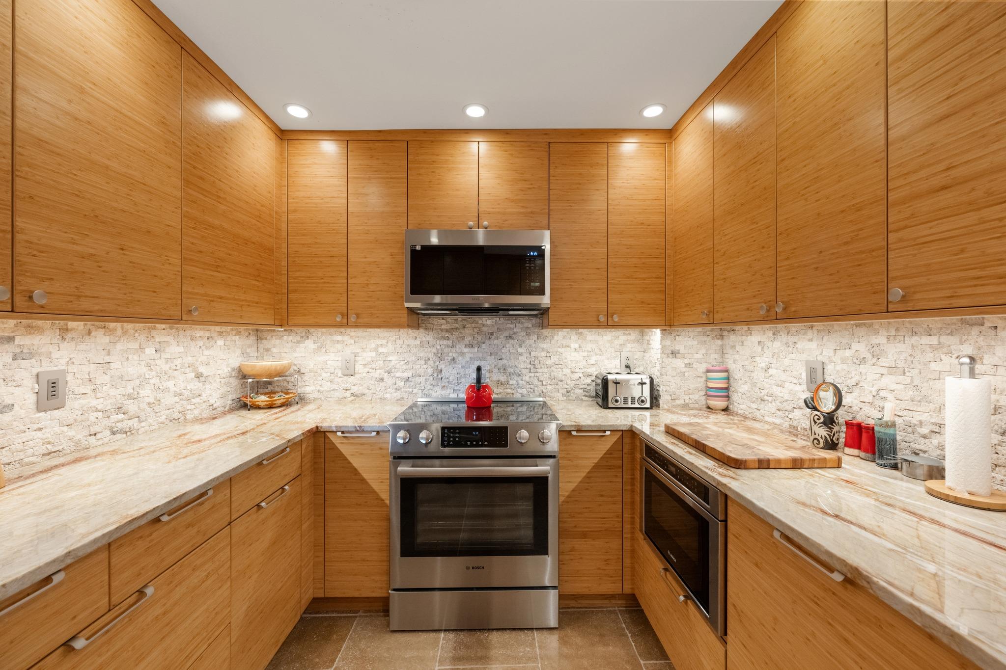 40 N Interstate 35 Unit: 7D4