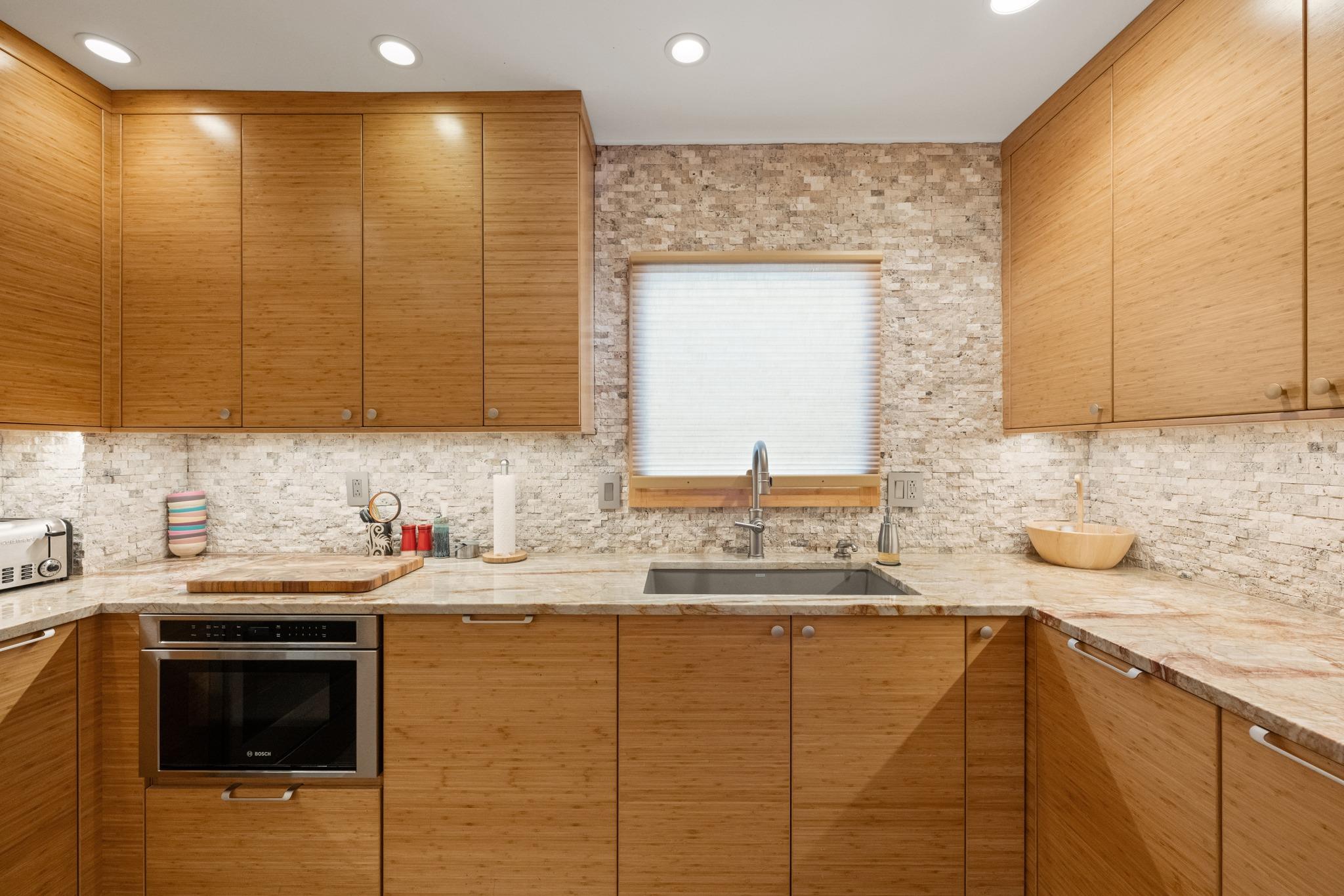 40 N Interstate 35 Unit: 7D4