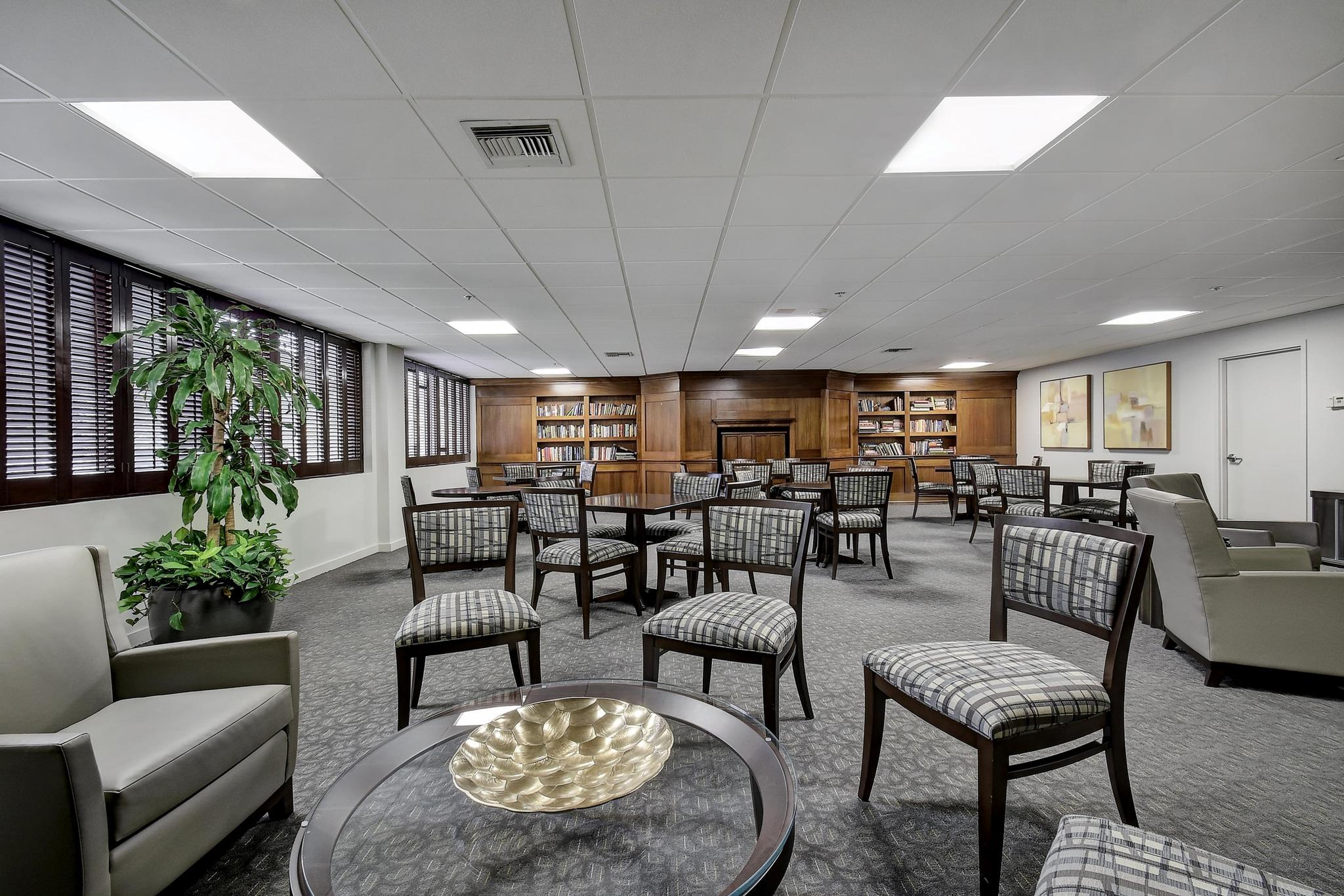 40 N Interstate 35 Unit: 7D4