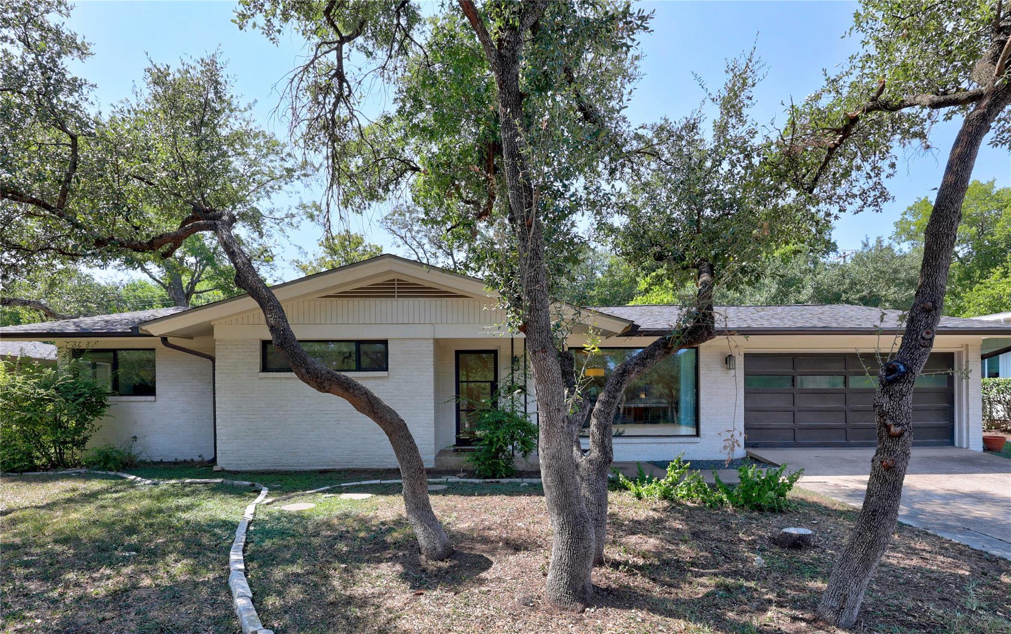 5704 Trailridge DR