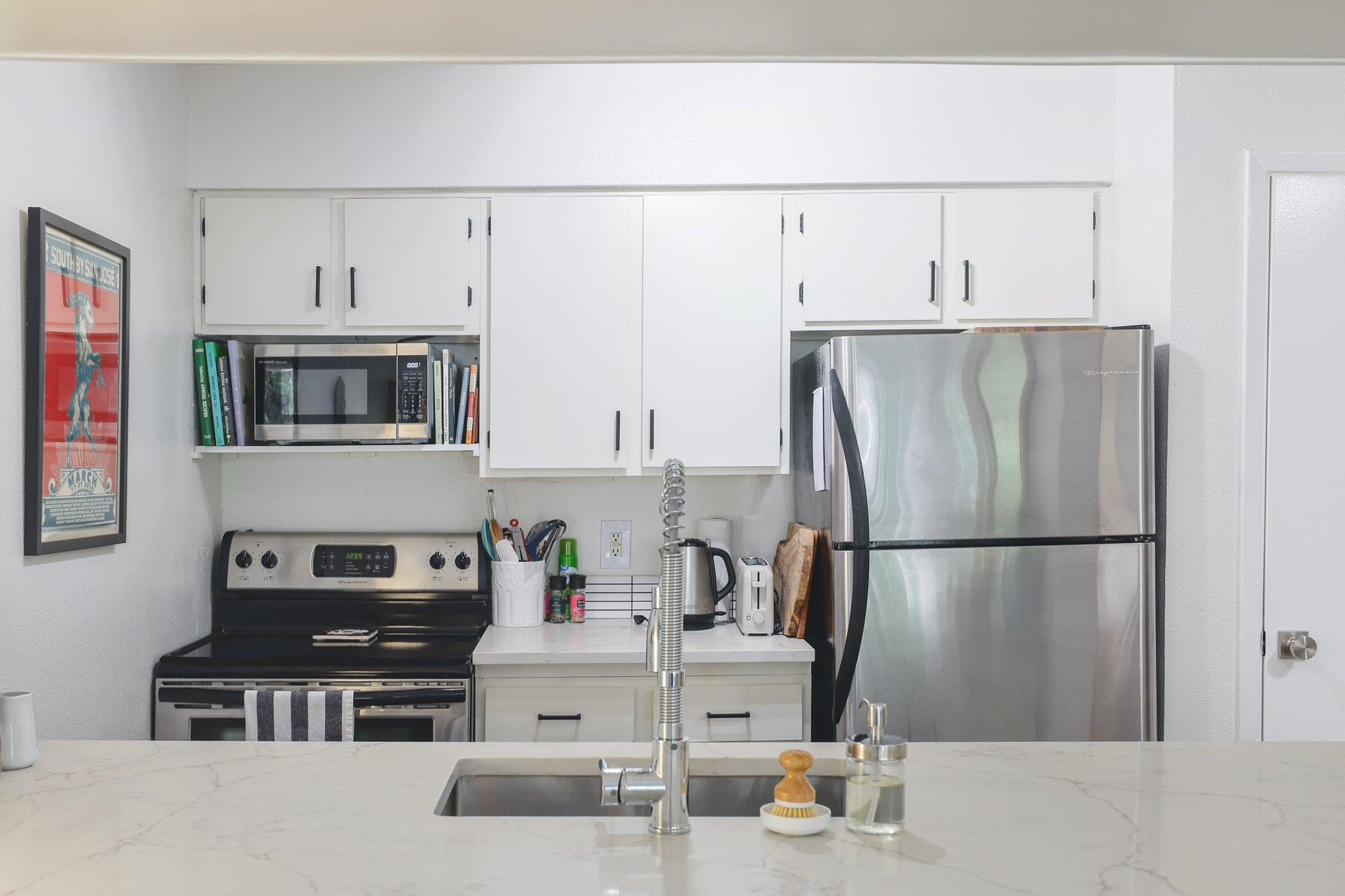 1818 S Lakeshore BLVD # 25