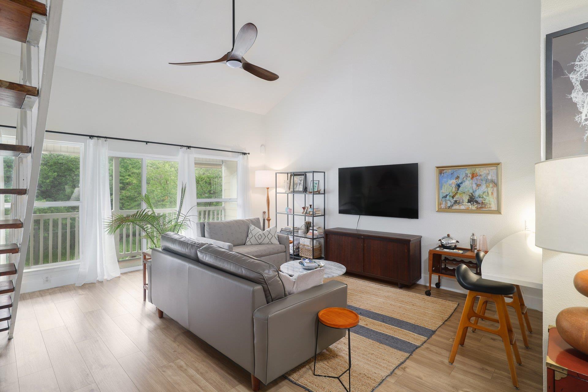 1818 S Lakeshore BLVD # 25