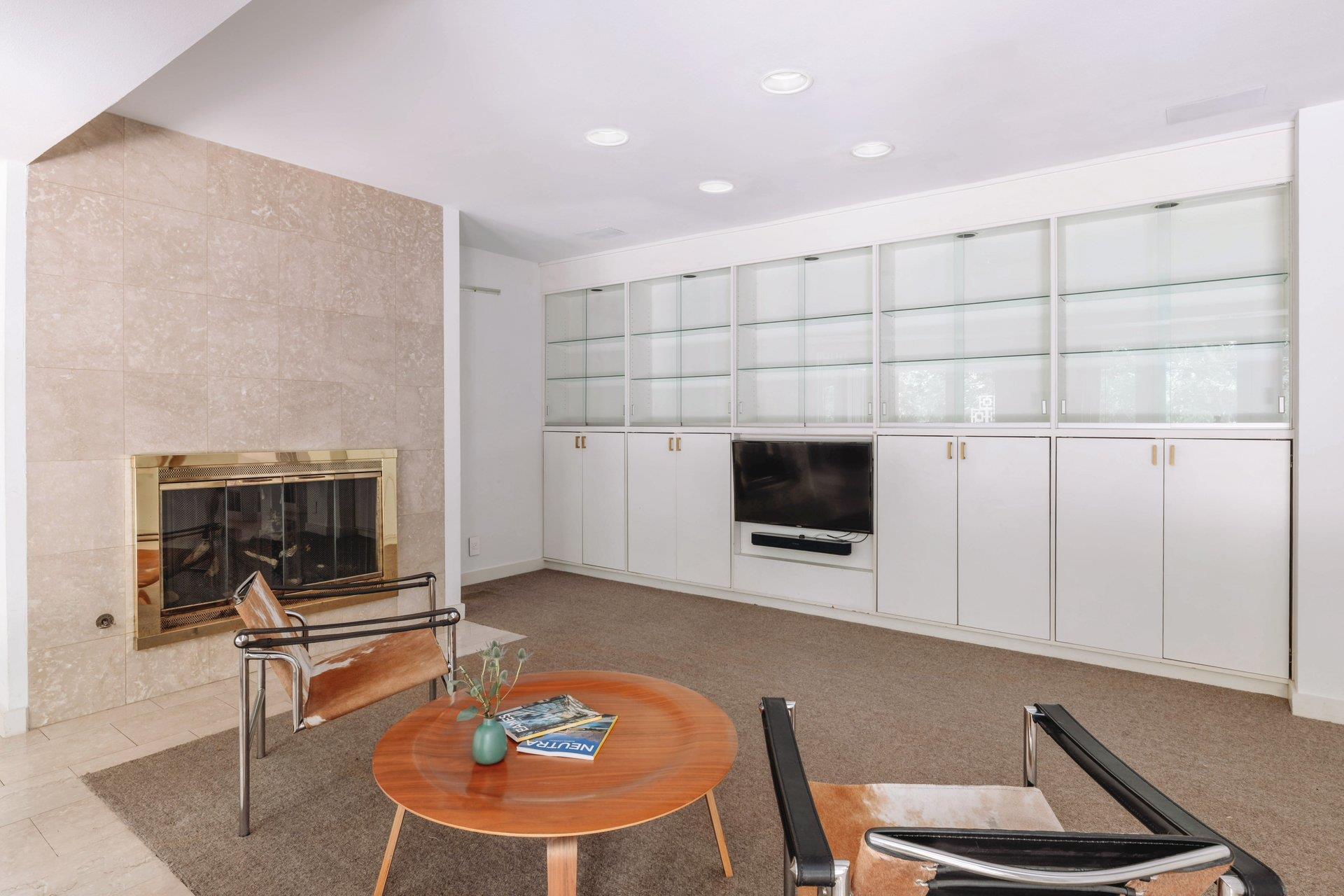 3304 Cherry Tree CIR