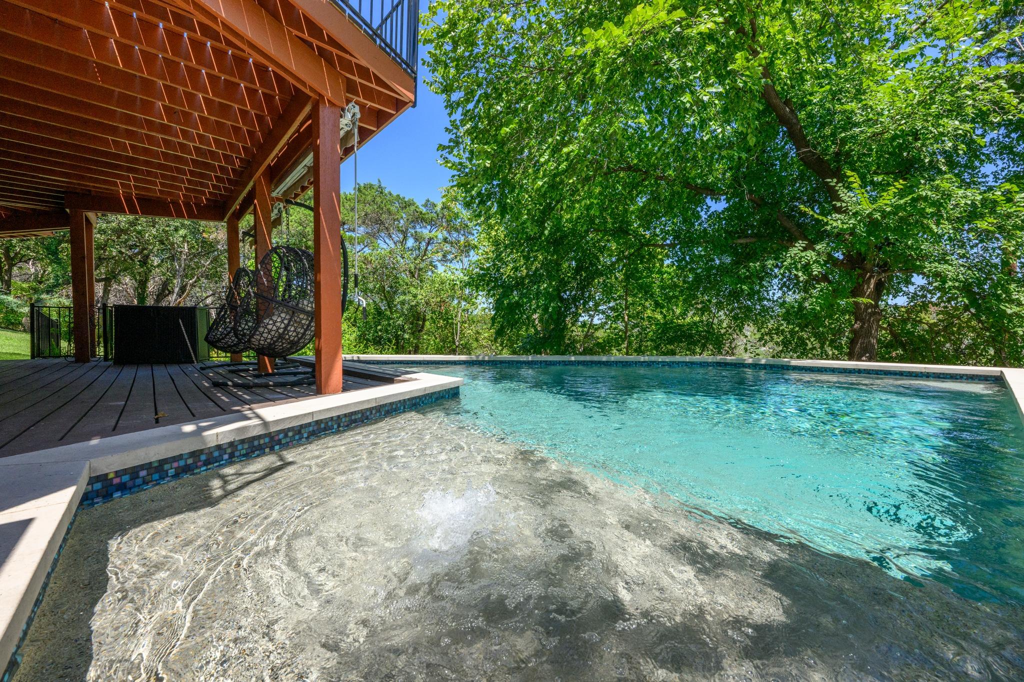 5104 Beverly Hills DR