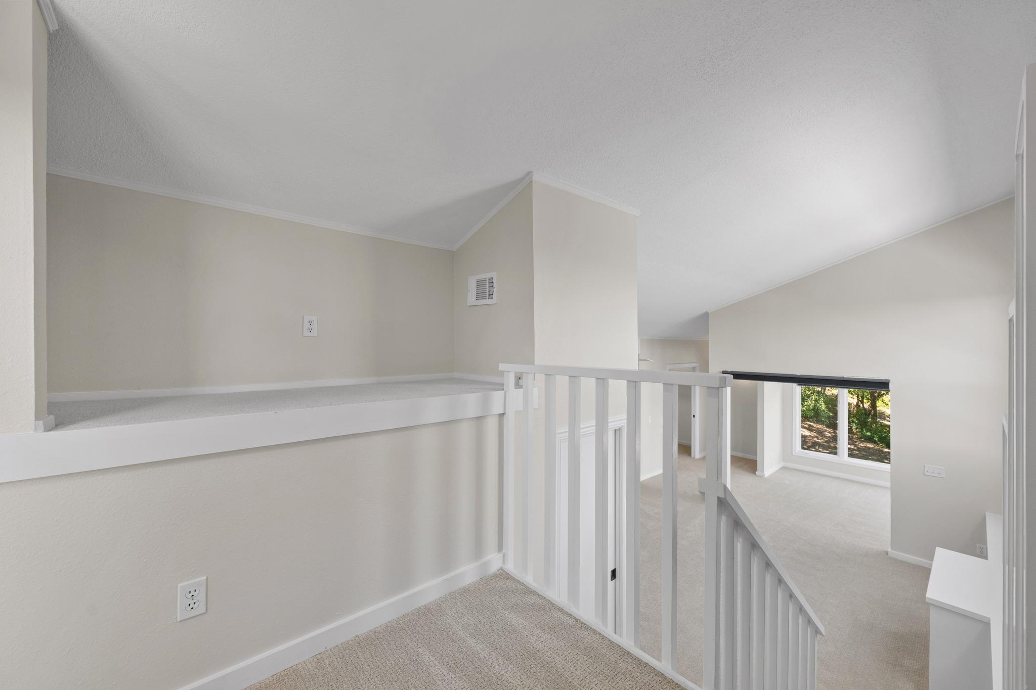 5104 Beverly Hills DR