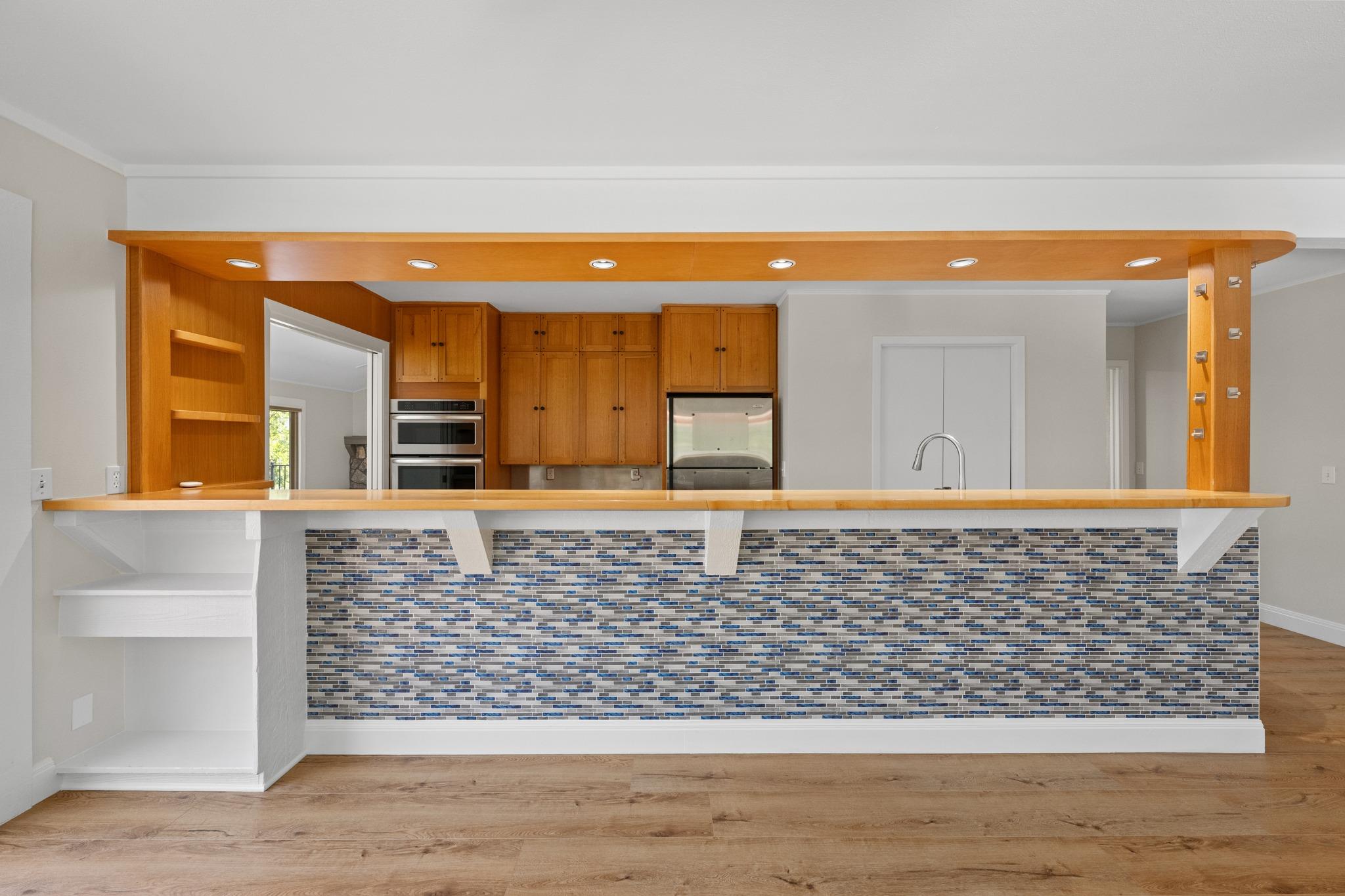 5104 Beverly Hills DR