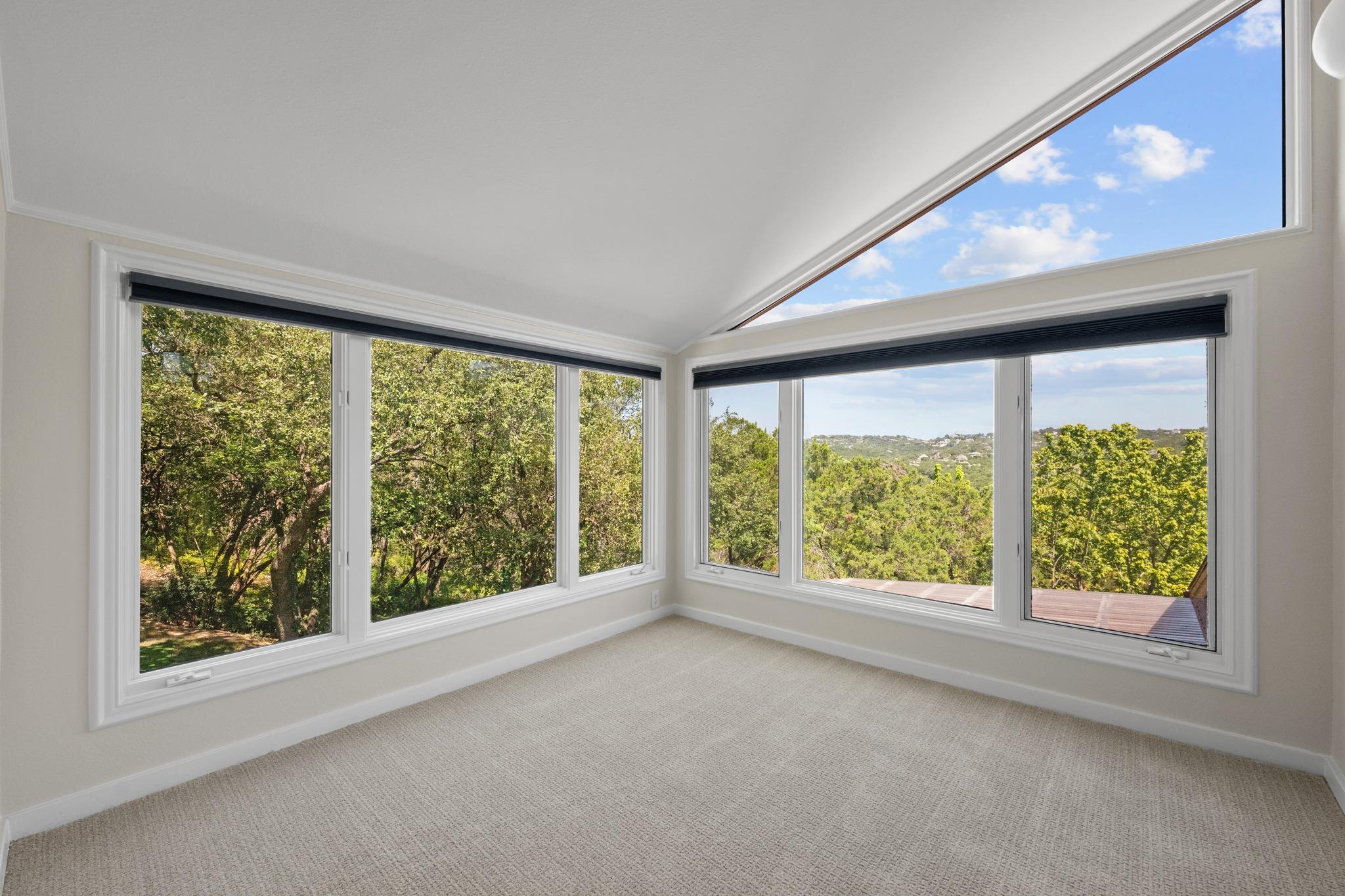 5104 Beverly Hills DR