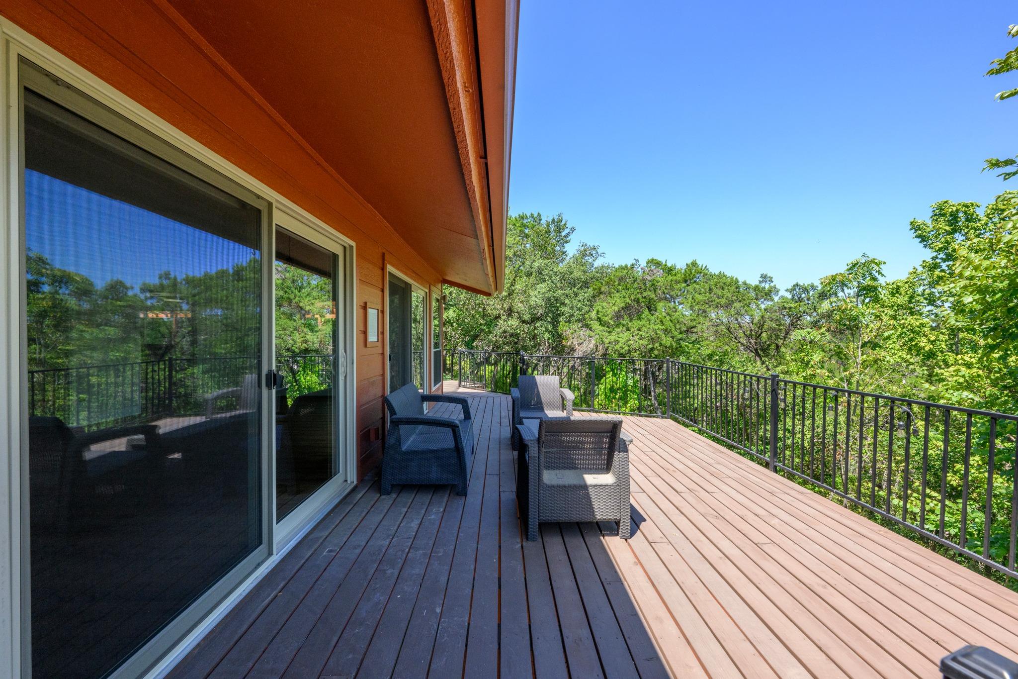 5104 Beverly Hills DR