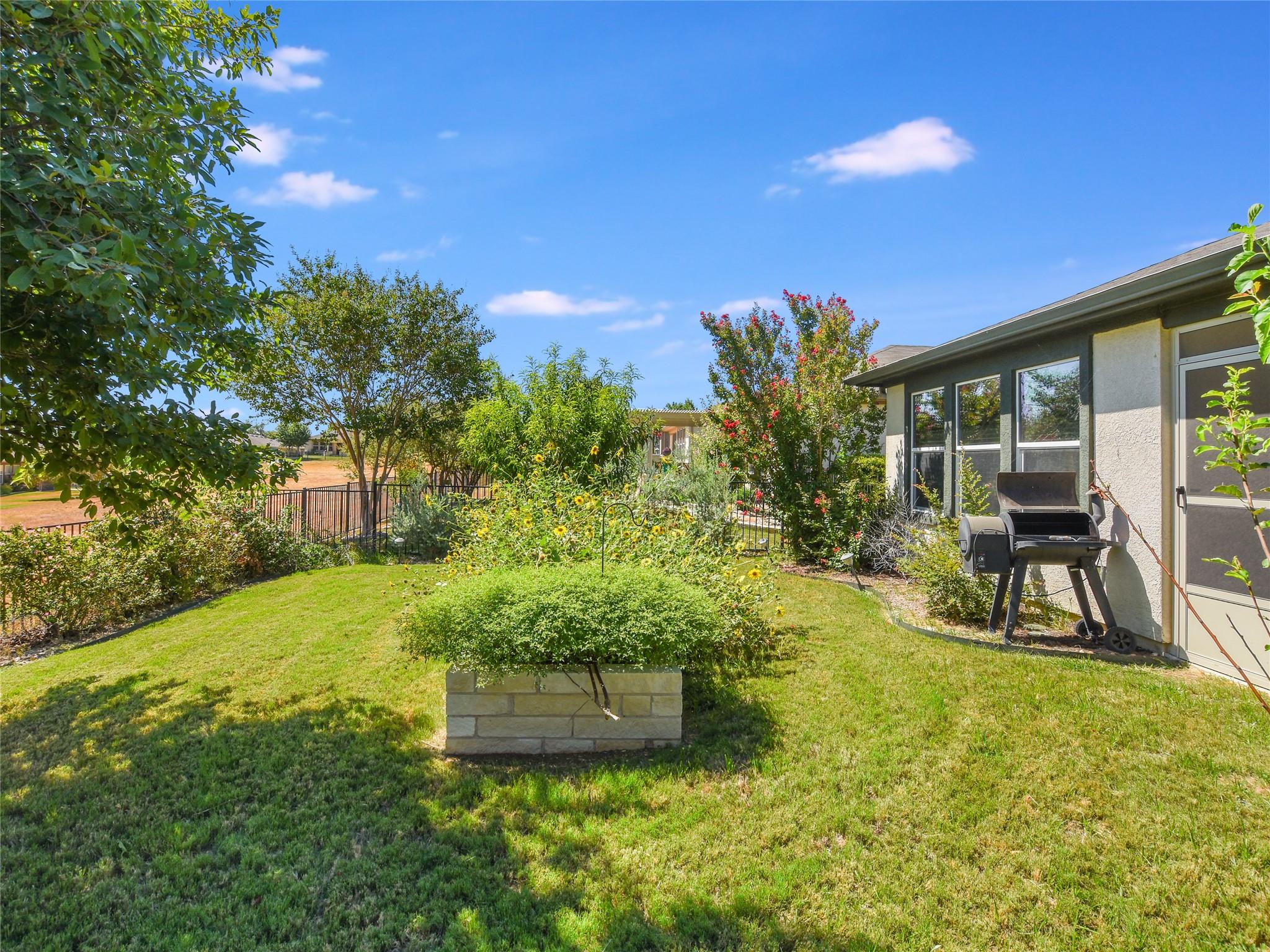 522 Salt Creek LN