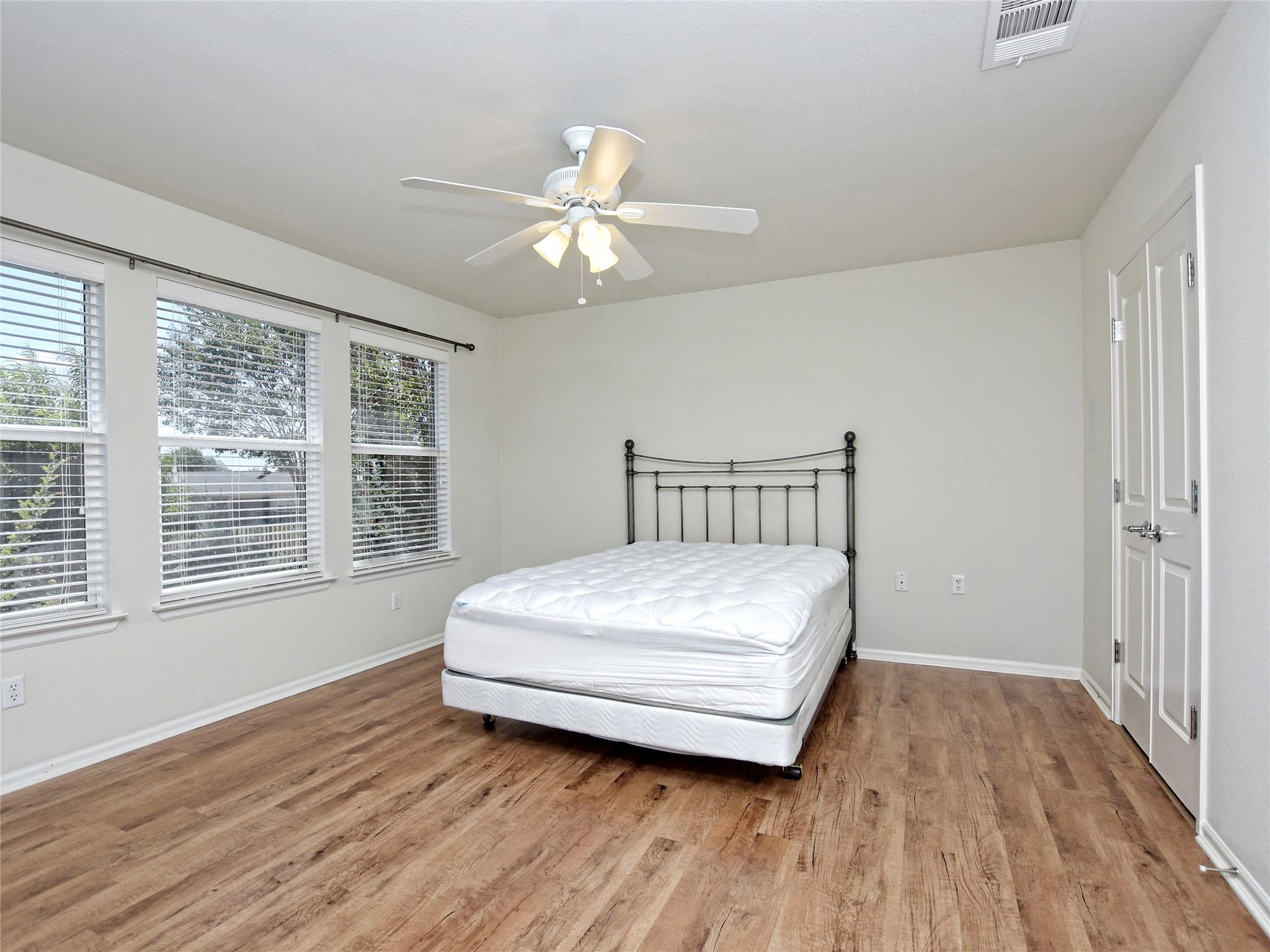 522 Salt Creek LN
