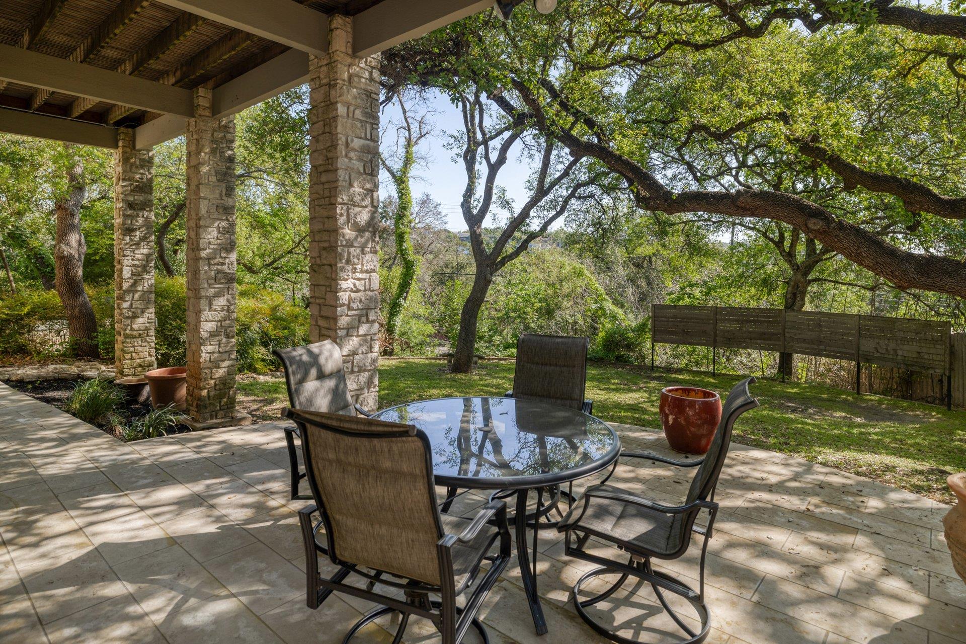 5901 Lookout Mountain DR