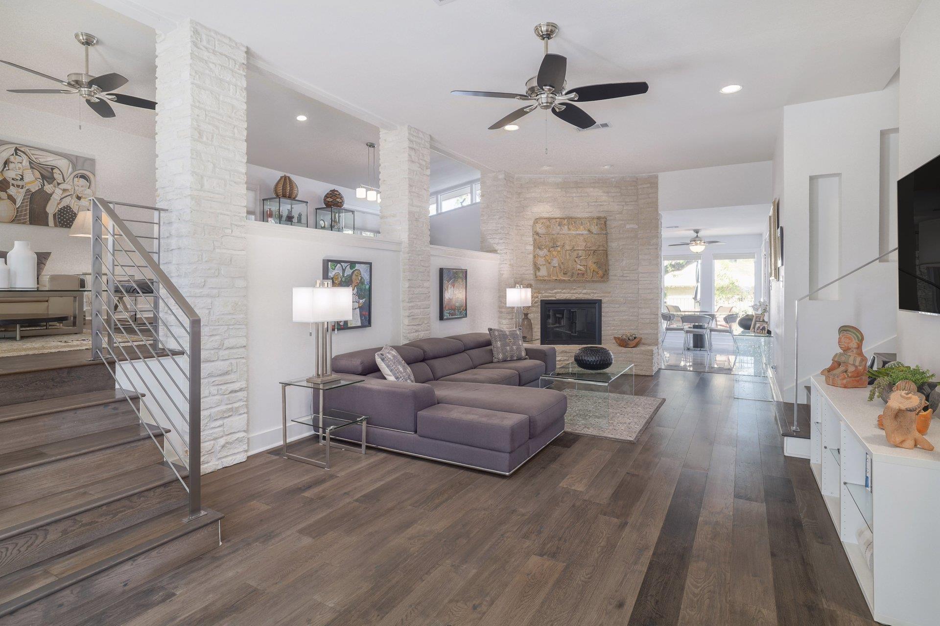 5901 Lookout Mountain DR