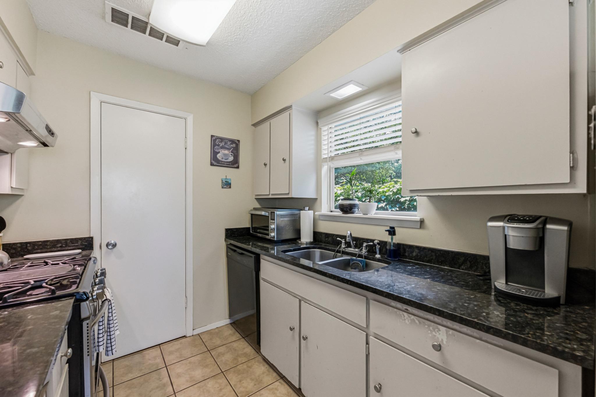 4910 Sylvandale DR