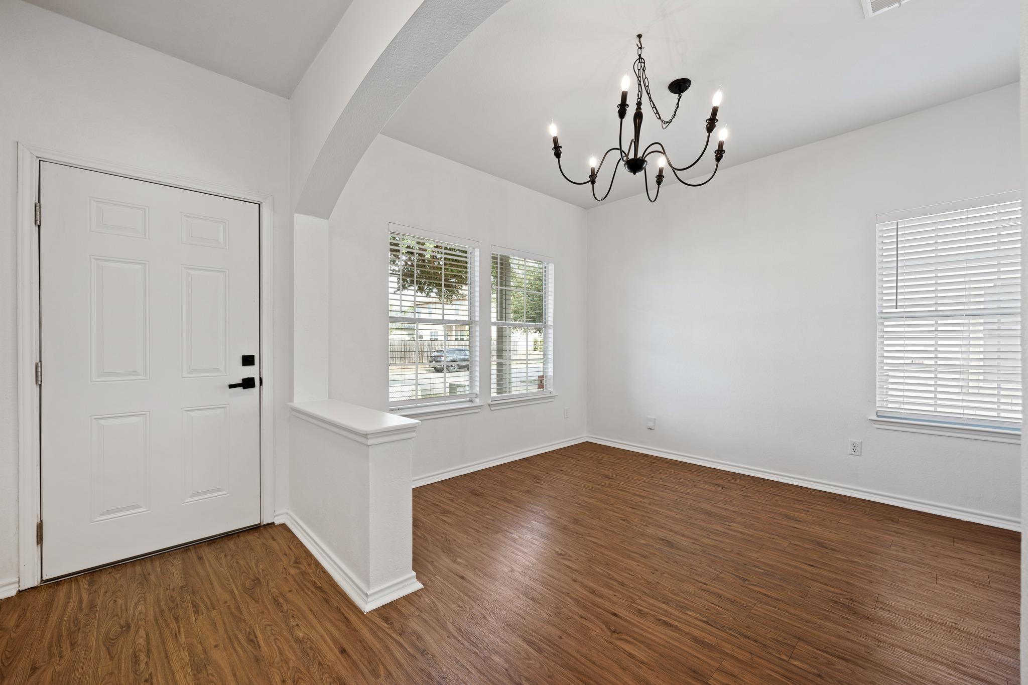 12103 Bastrop ST