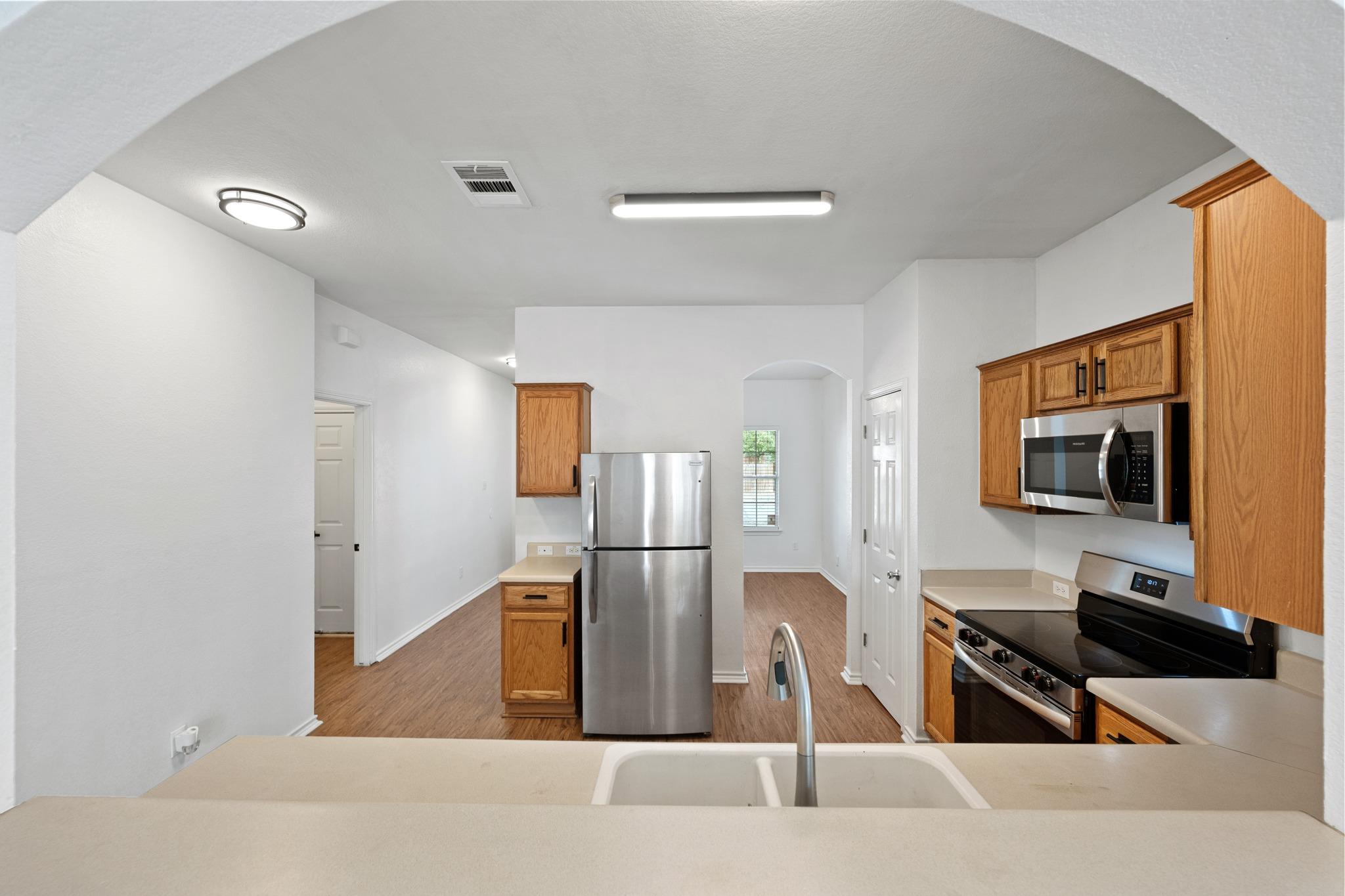 12103 Bastrop ST