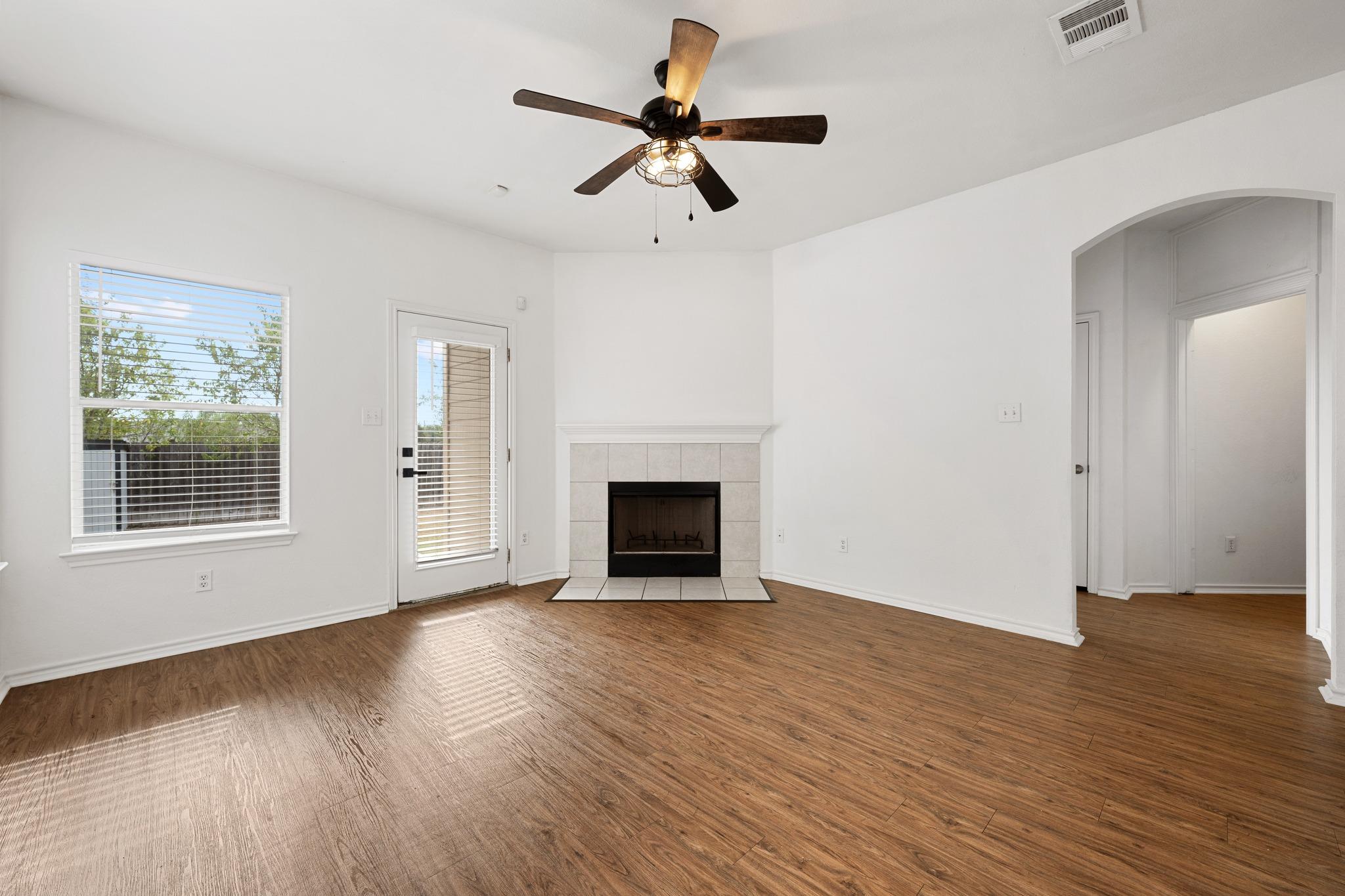 12103 Bastrop ST