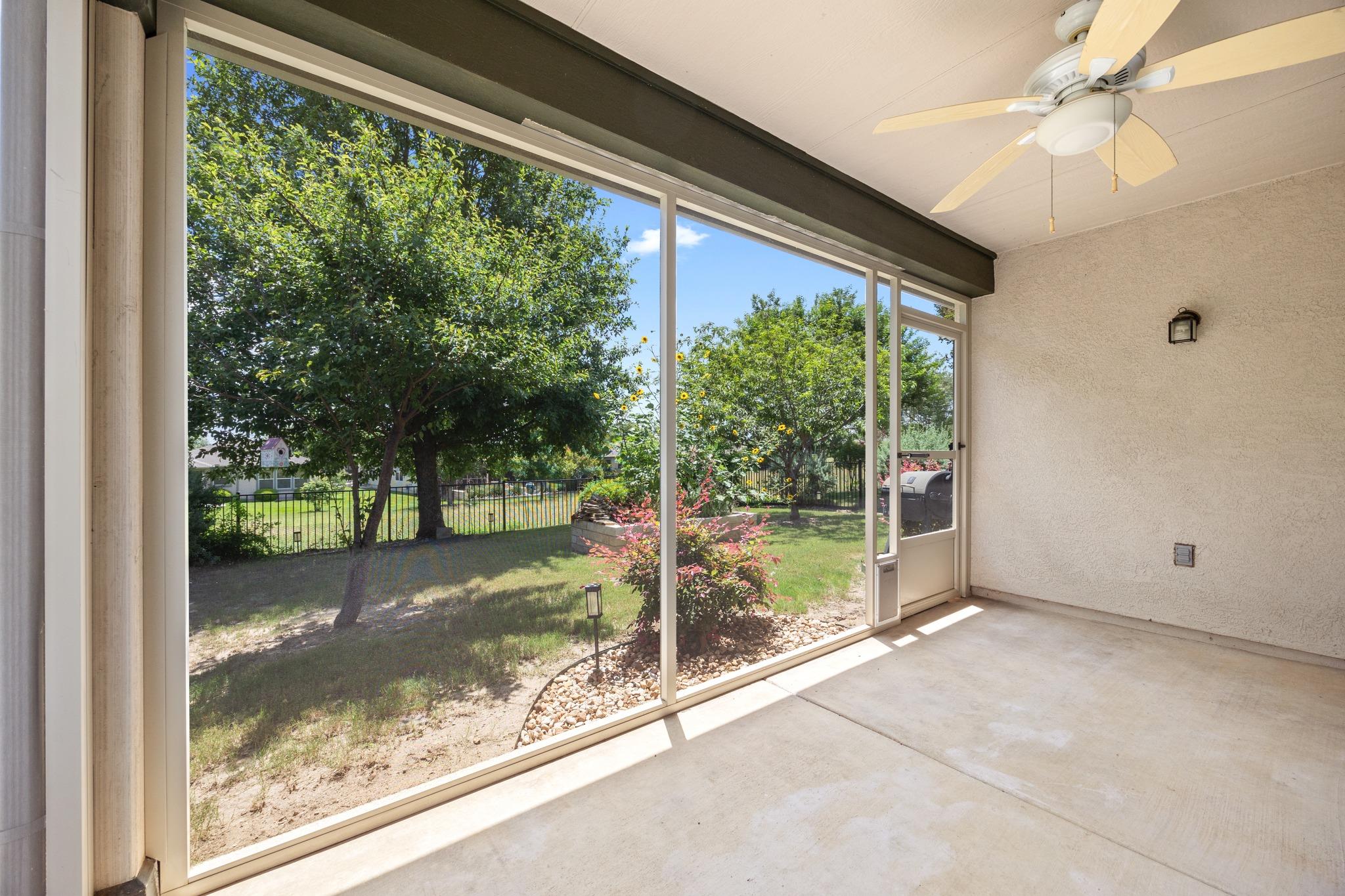522 Salt Creek LN