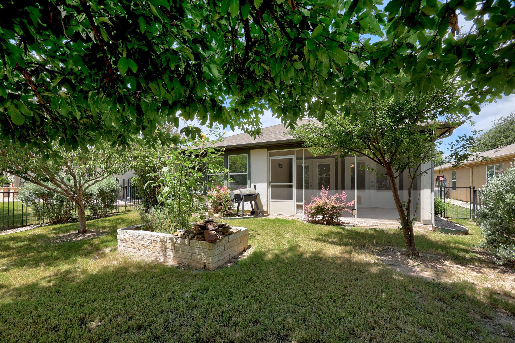 522 Salt Creek LN