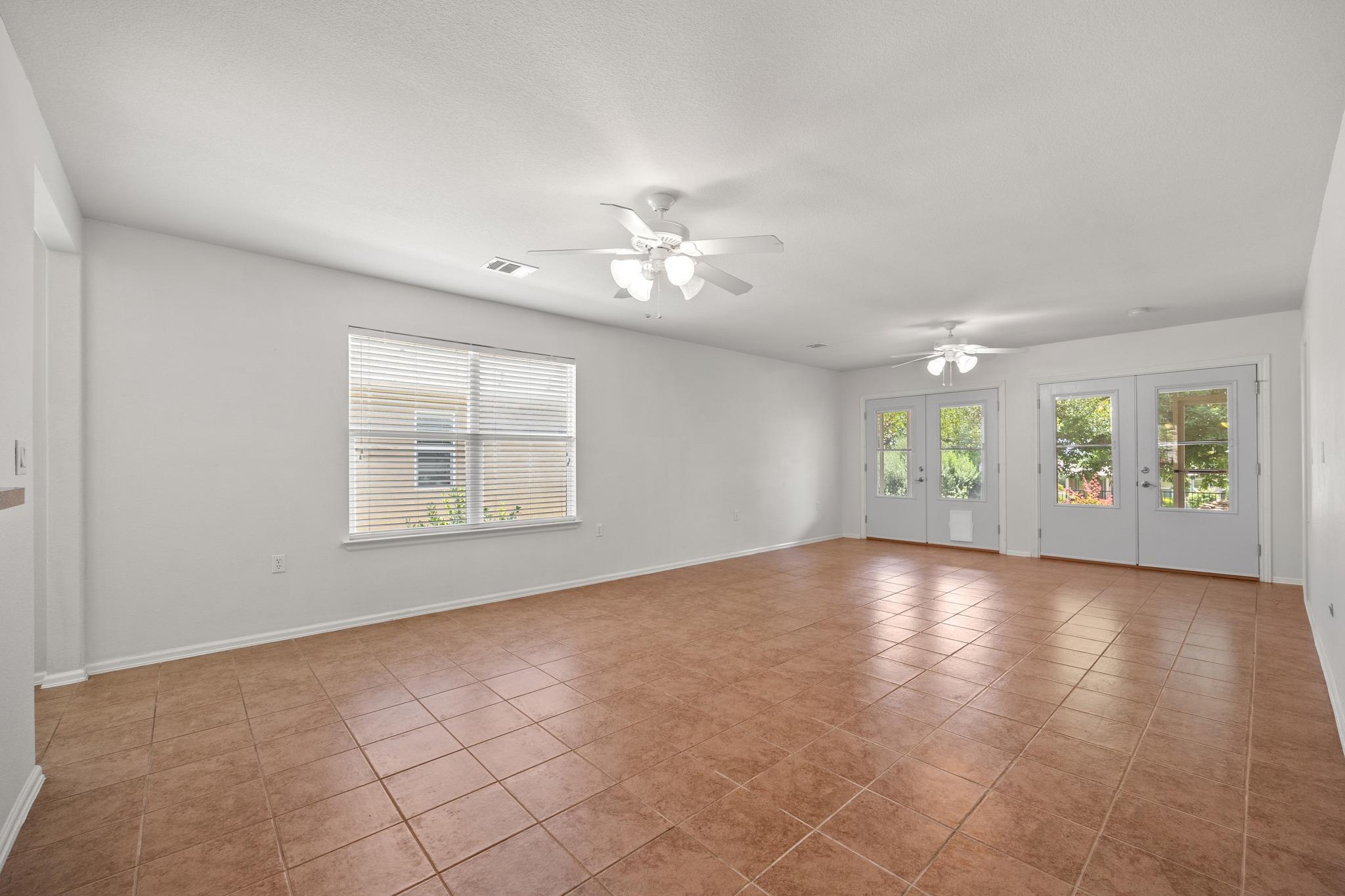 522 Salt Creek LN
