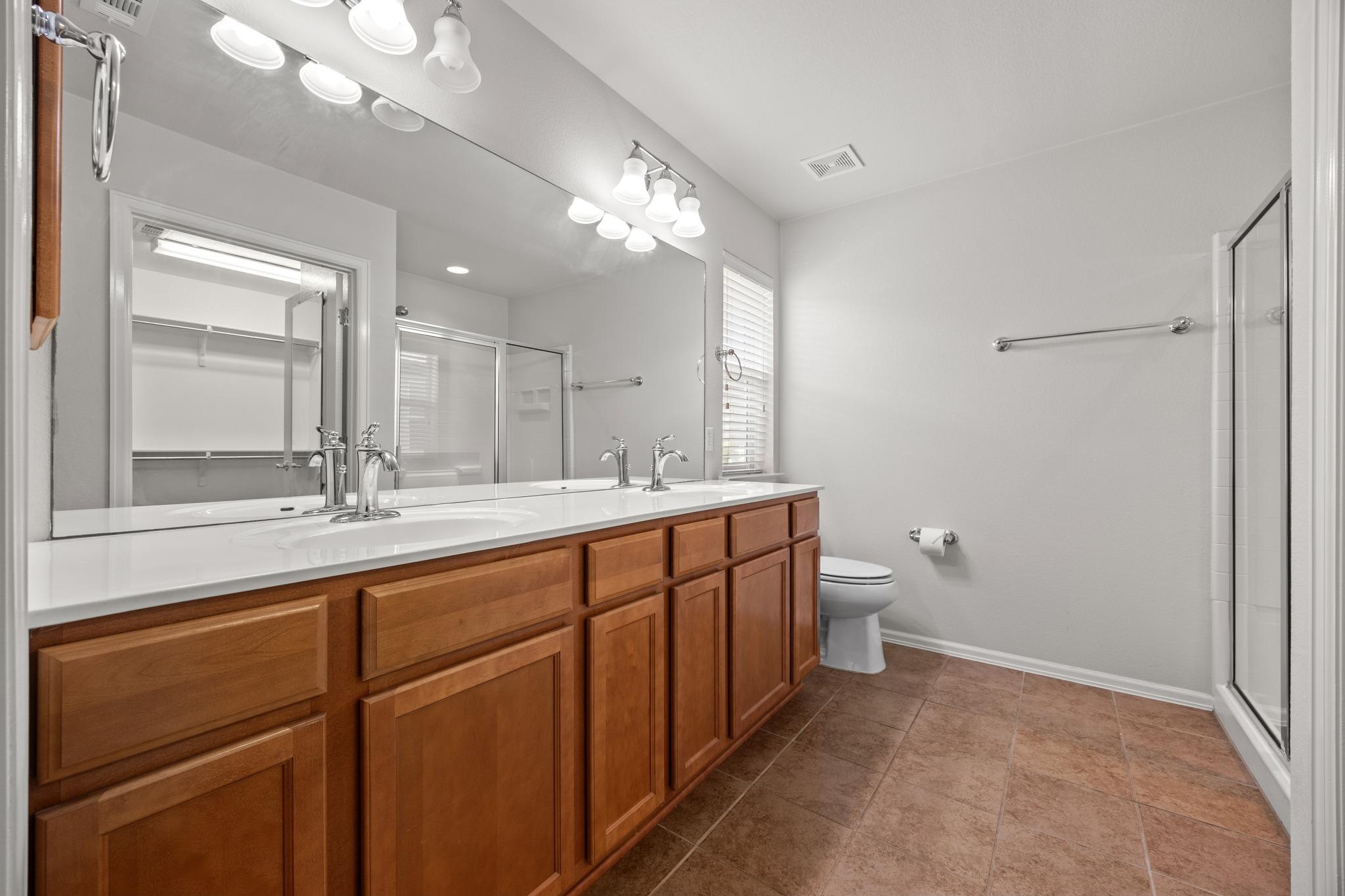 522 Salt Creek LN