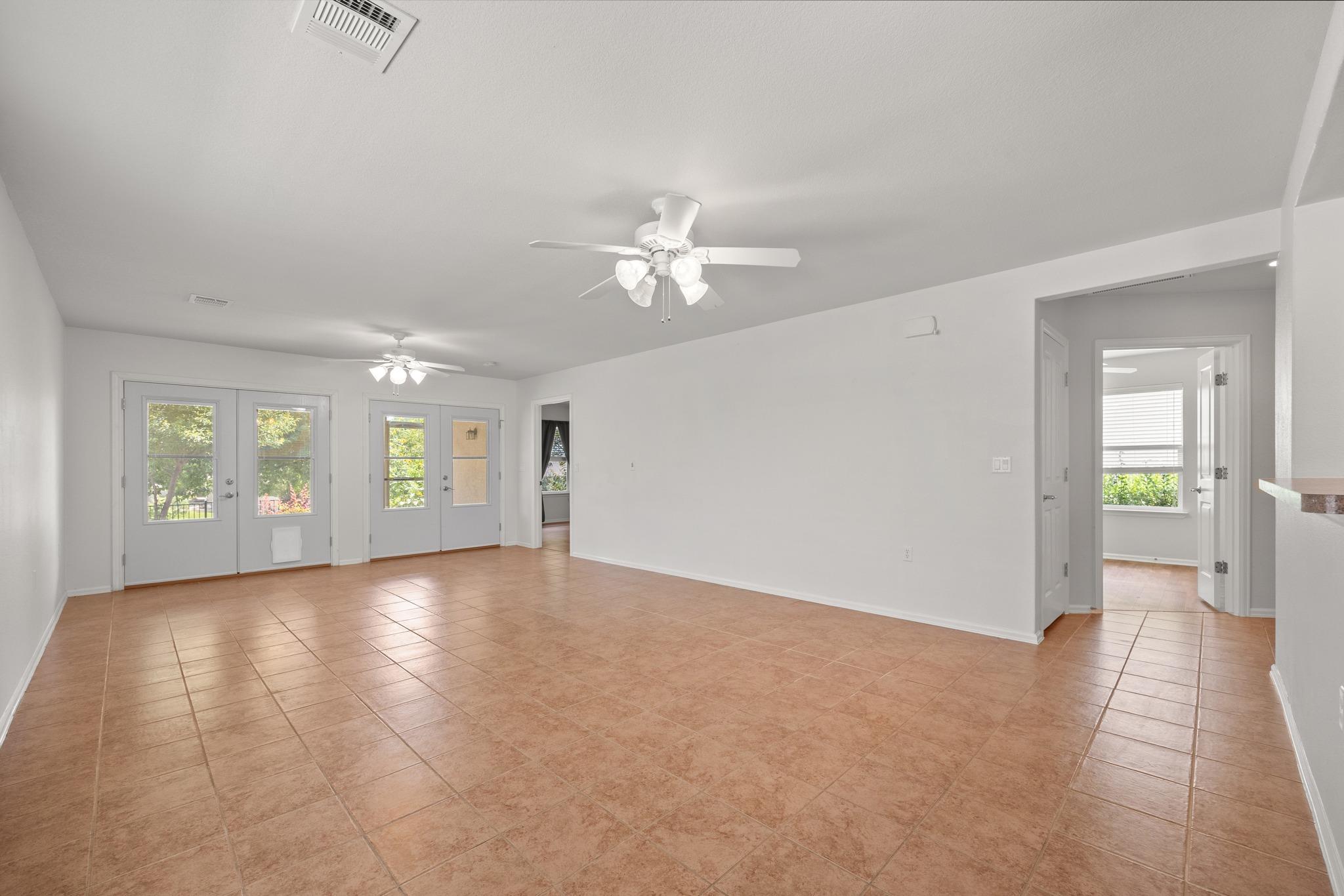 522 Salt Creek LN