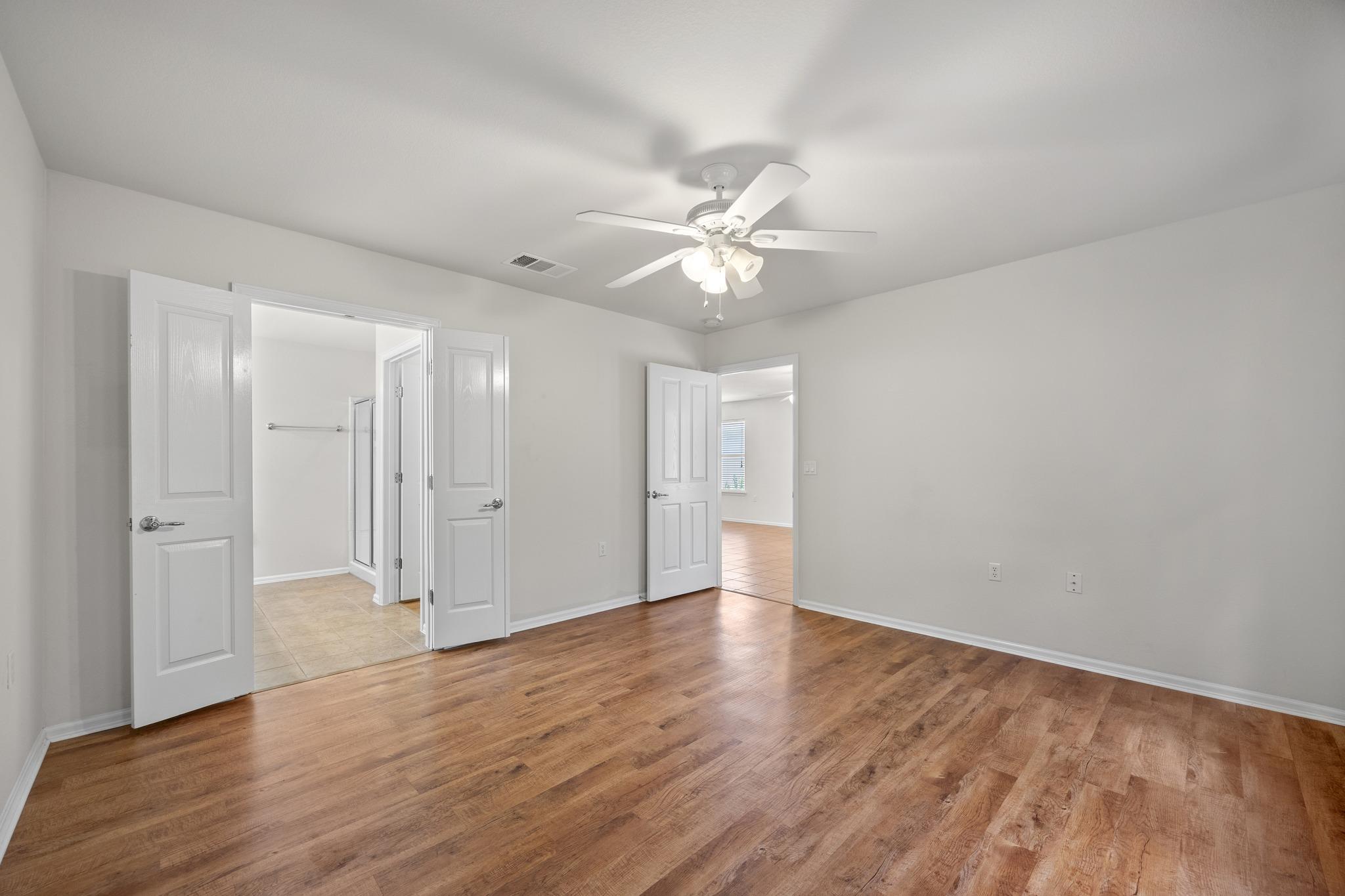 522 Salt Creek LN