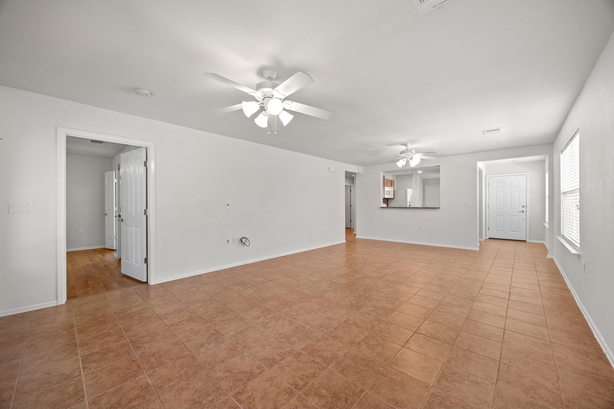 522 Salt Creek LN