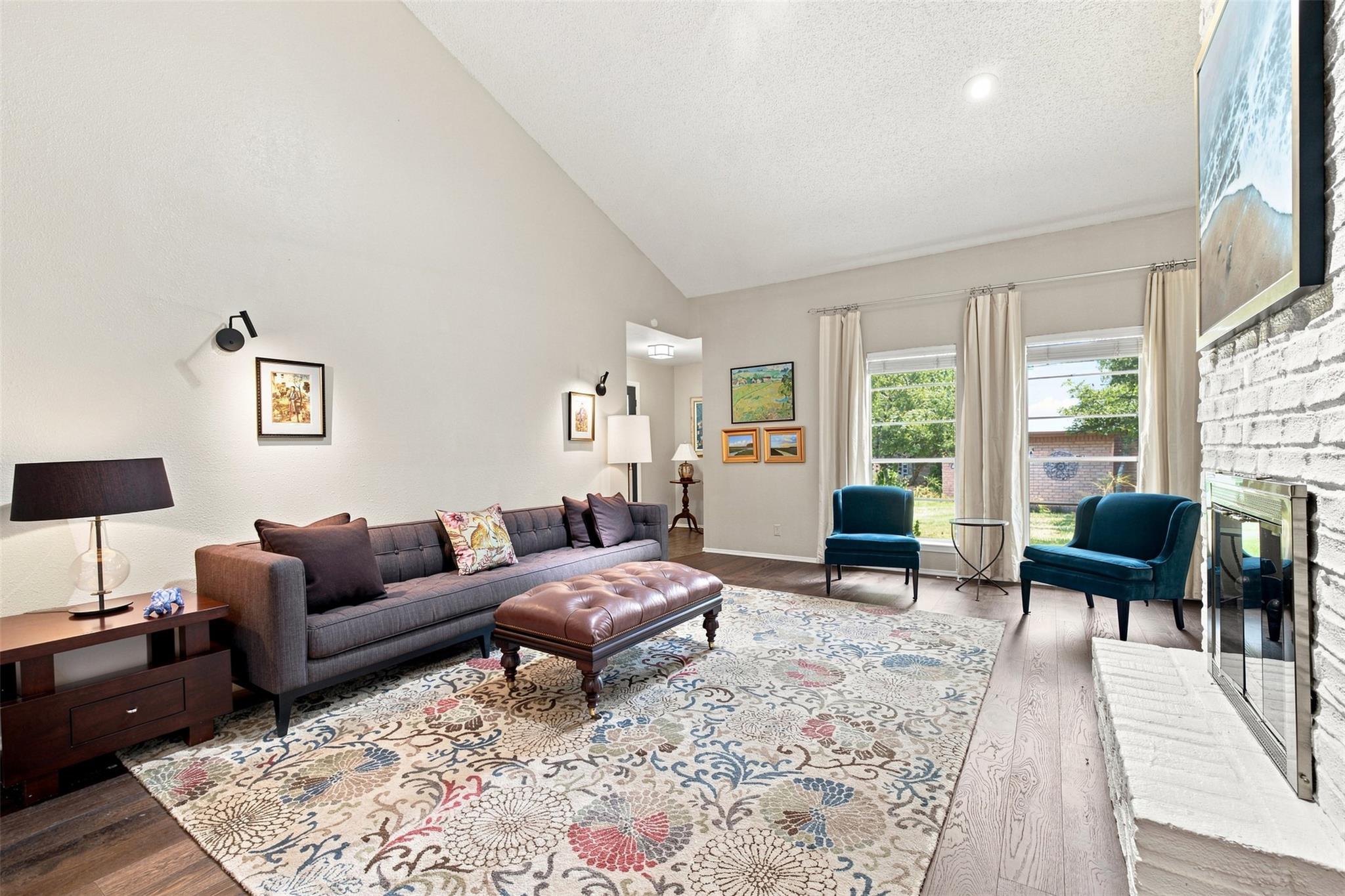 8107 Middle CT