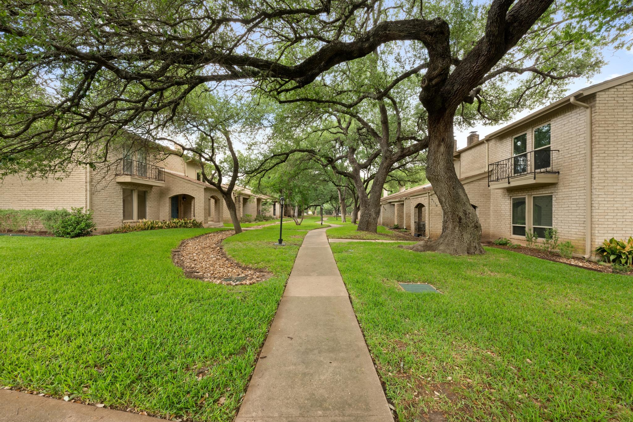 8107 Middle CT
